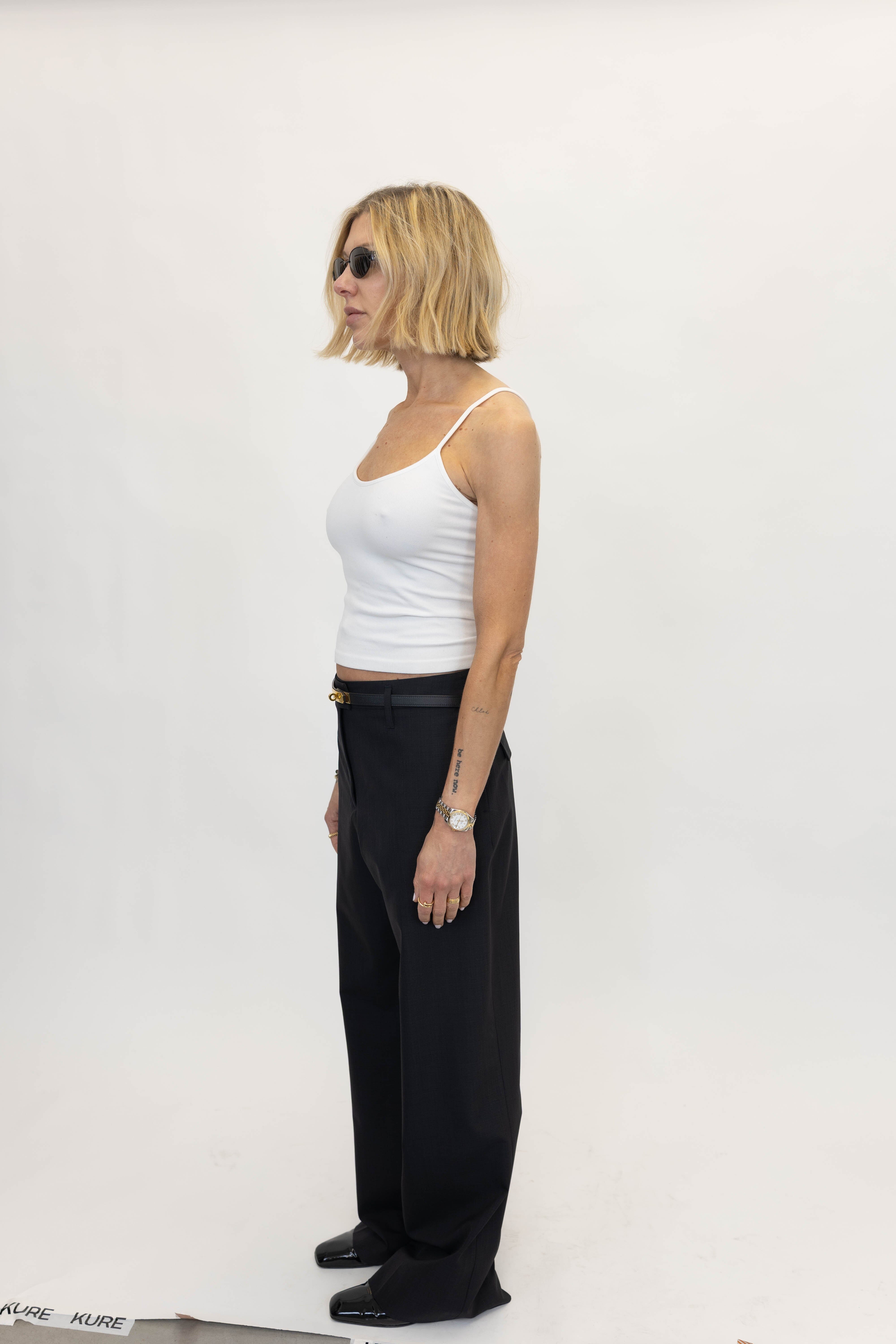 IVANO MID WAIST PANTS IN BLACK PANTS HERSKIND 