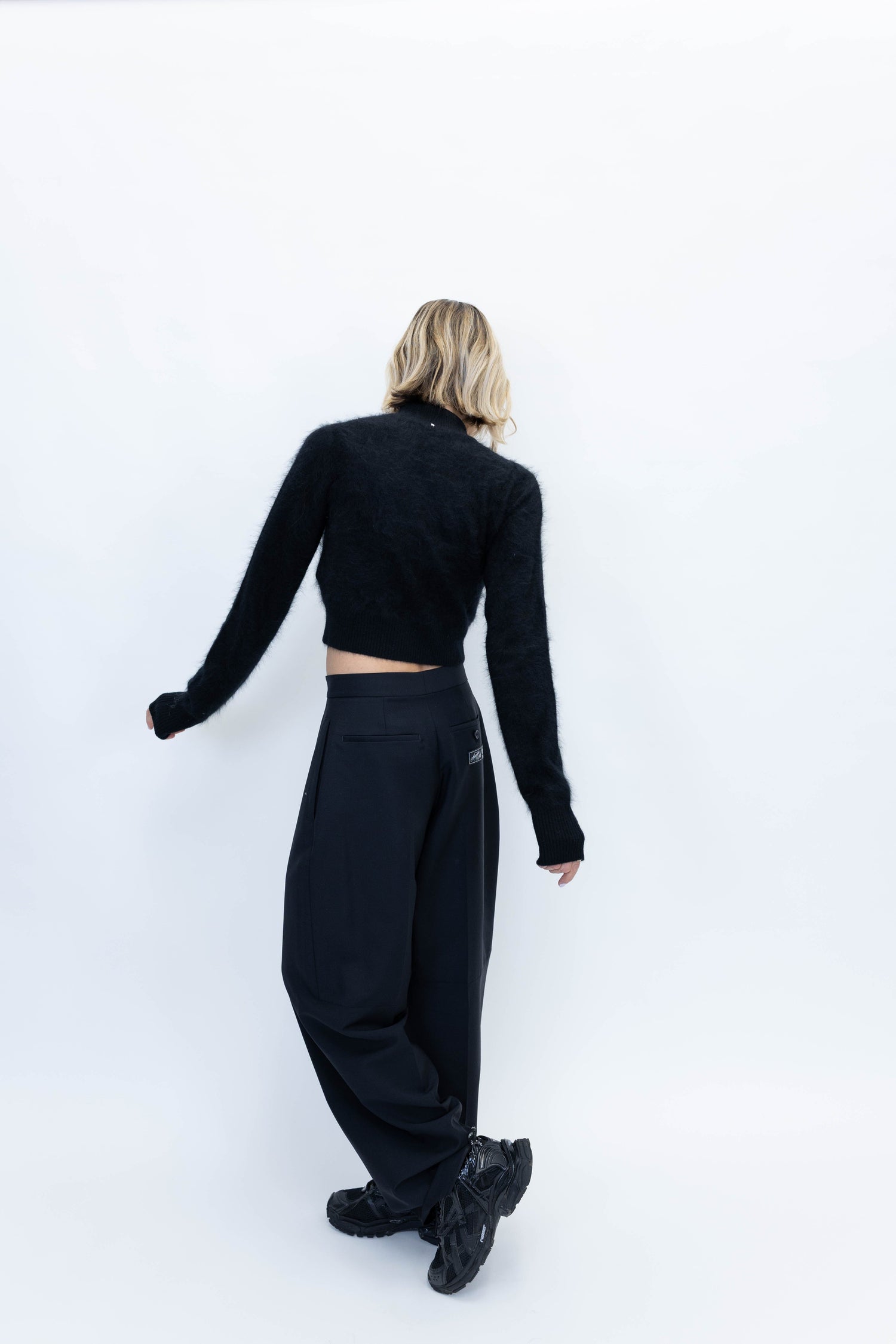 GUBBIO CASHMERE KNIT IN BLACK SWEATER MAXMARA 