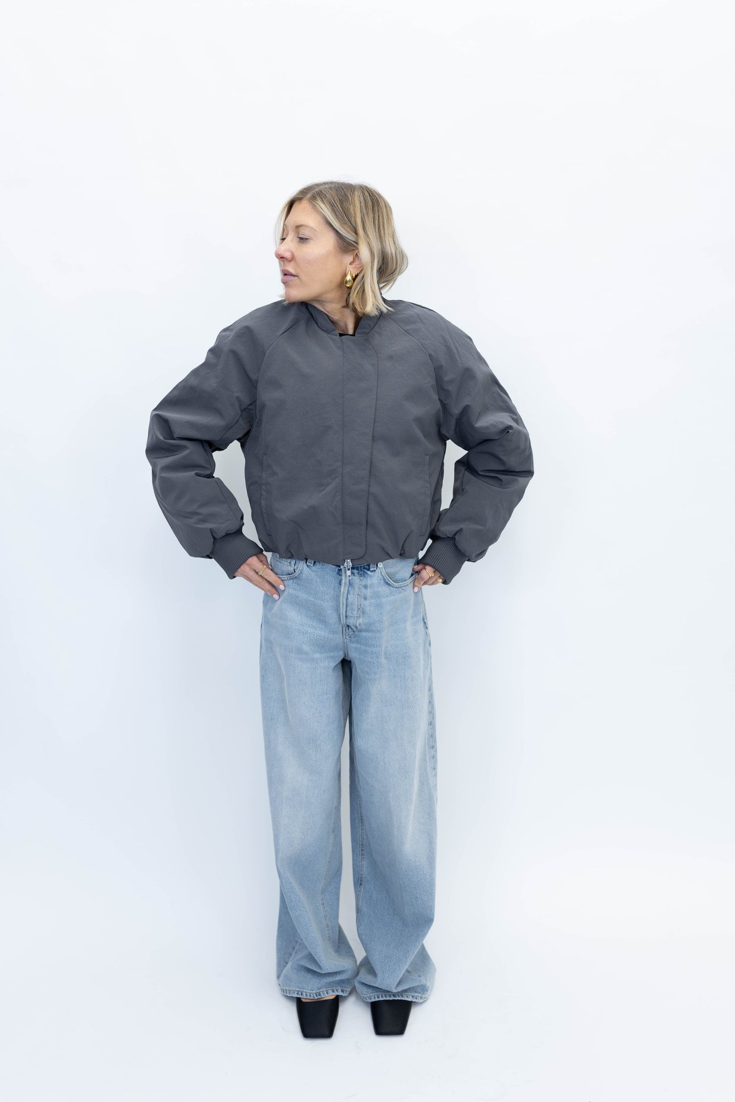 OLA BOMBER IN BLACKENED PEARL JACKET WON HUNDRED 