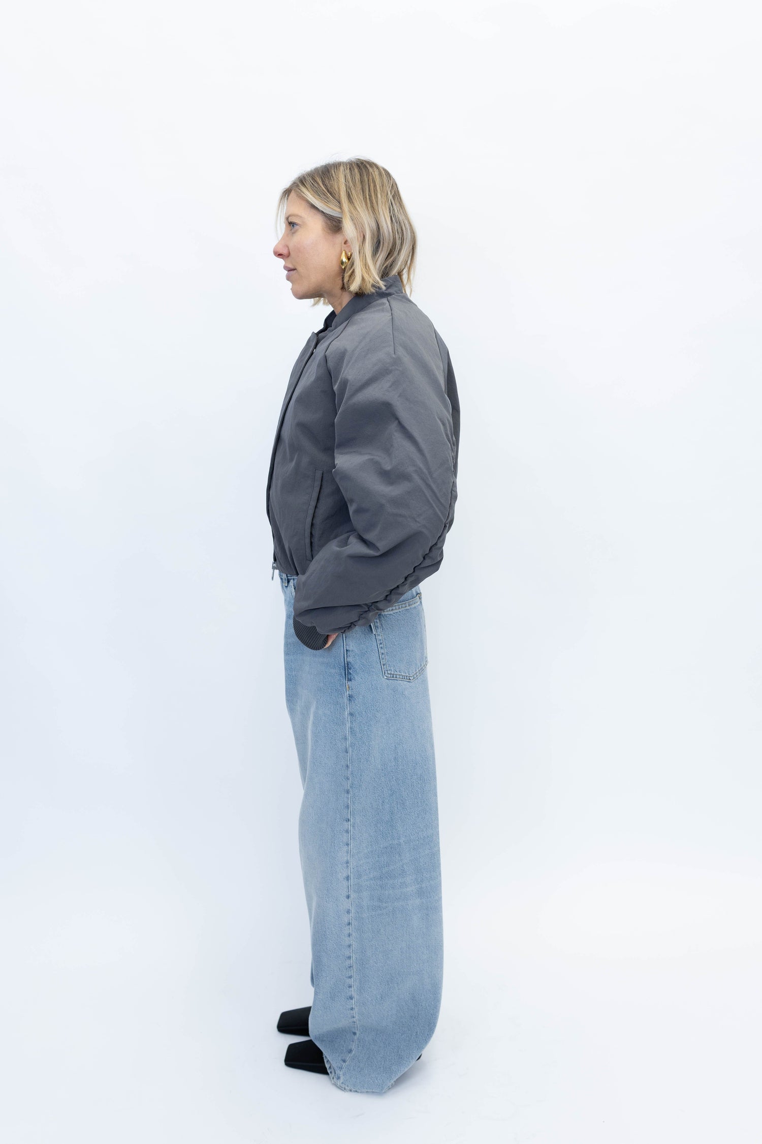 OLA BOMBER IN BLACKENED PEARL JACKET WON HUNDRED 