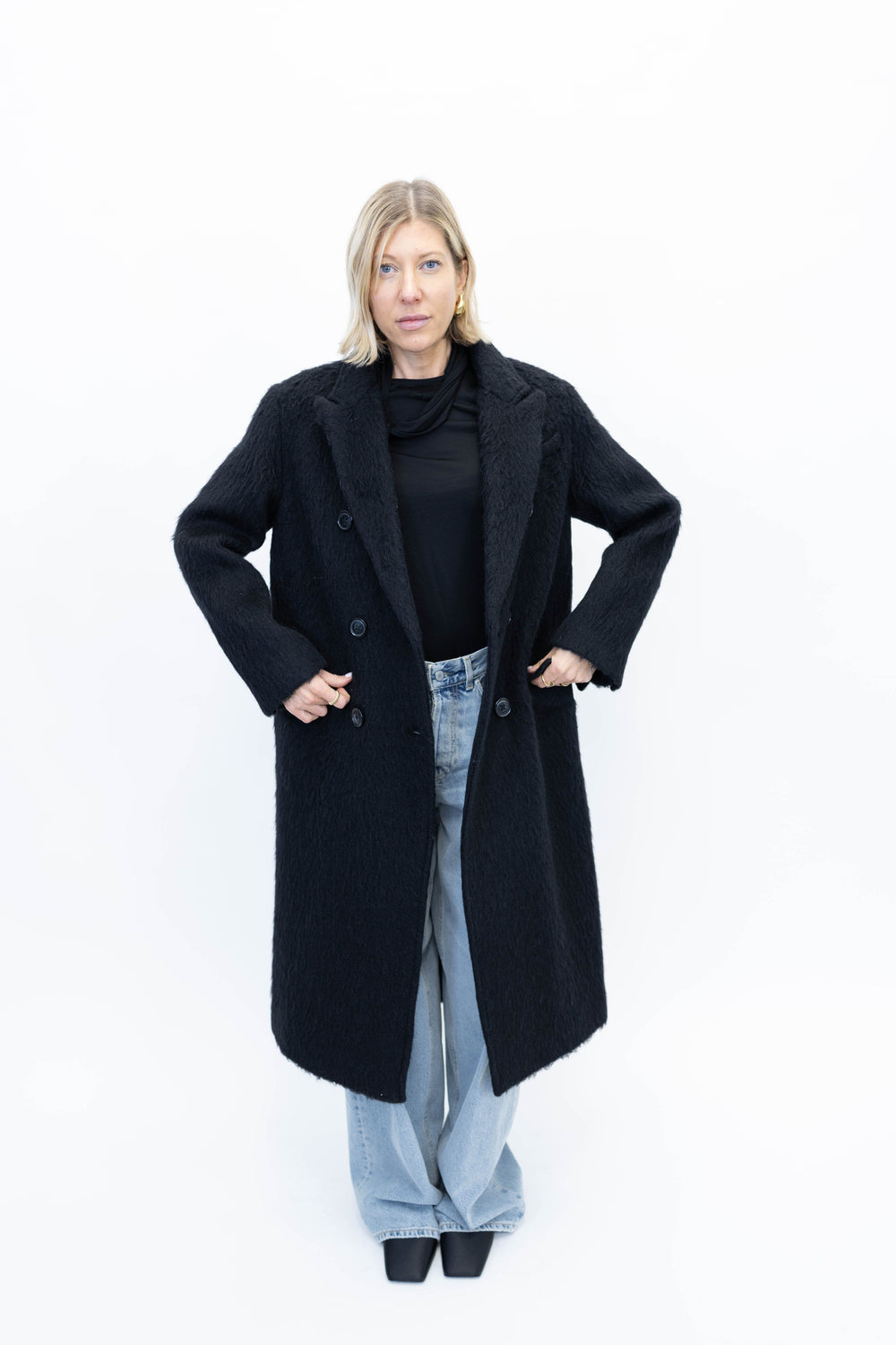 ESSA COAT COAT STAND STUDIO 