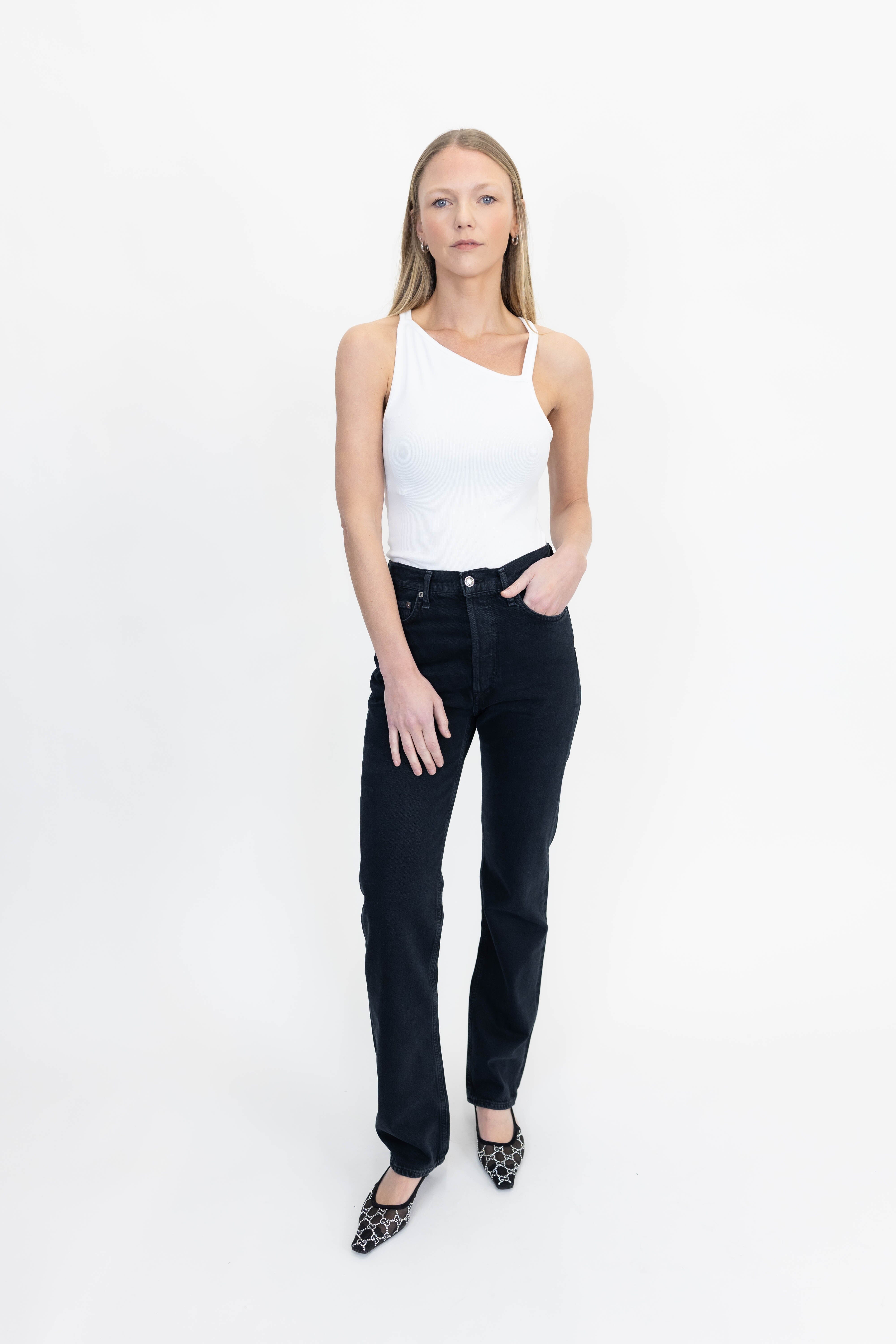 AMI TOP IN WHITE TOP WON HUNDRED 