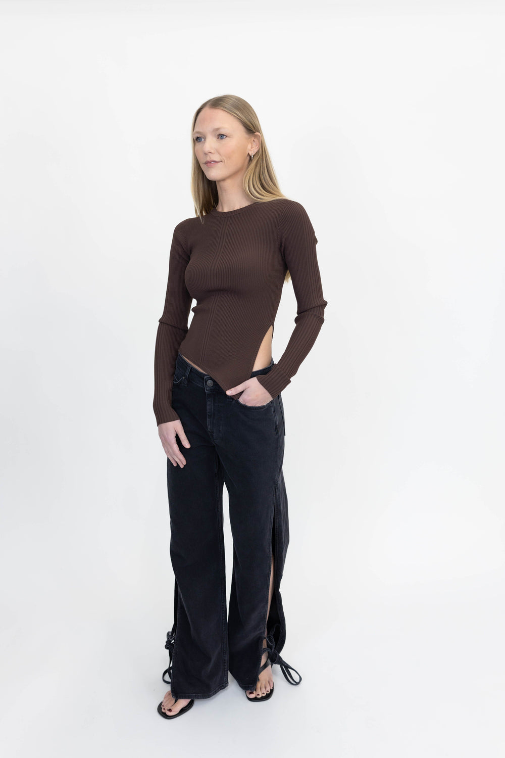 ADA KNIT SHIRT IN BROWN SHIRT WON HUNDRED 