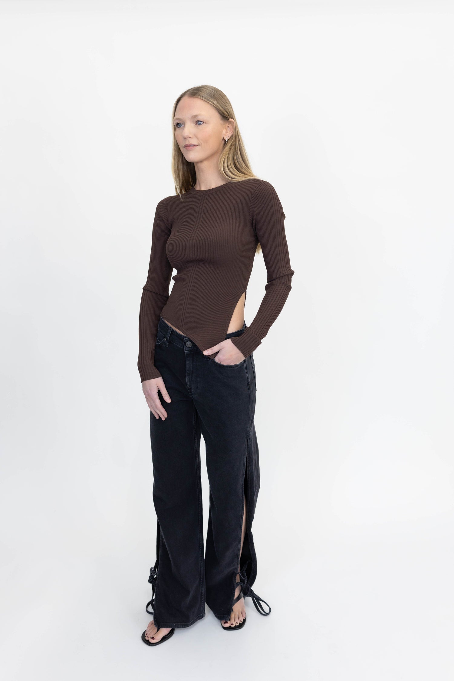 ADA KNIT SHIRT IN BROWN SHIRT WON HUNDRED 