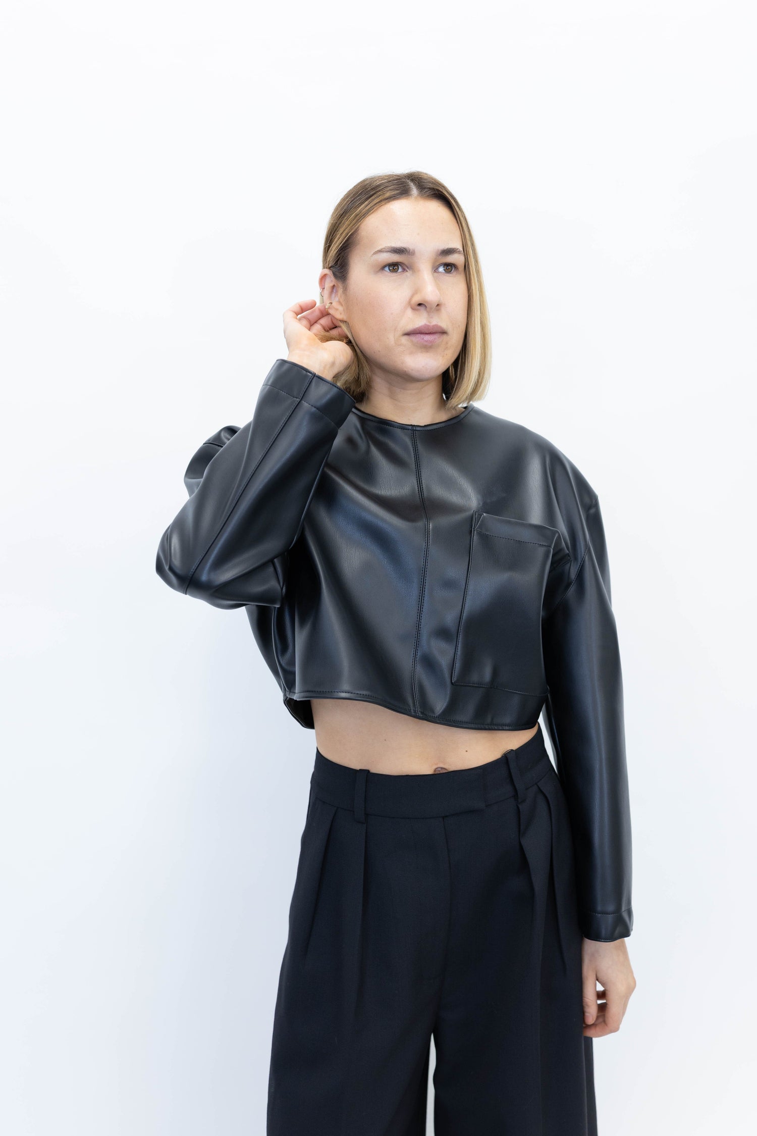 FAUX LEATHER TOP TOP STUDIO CUT 