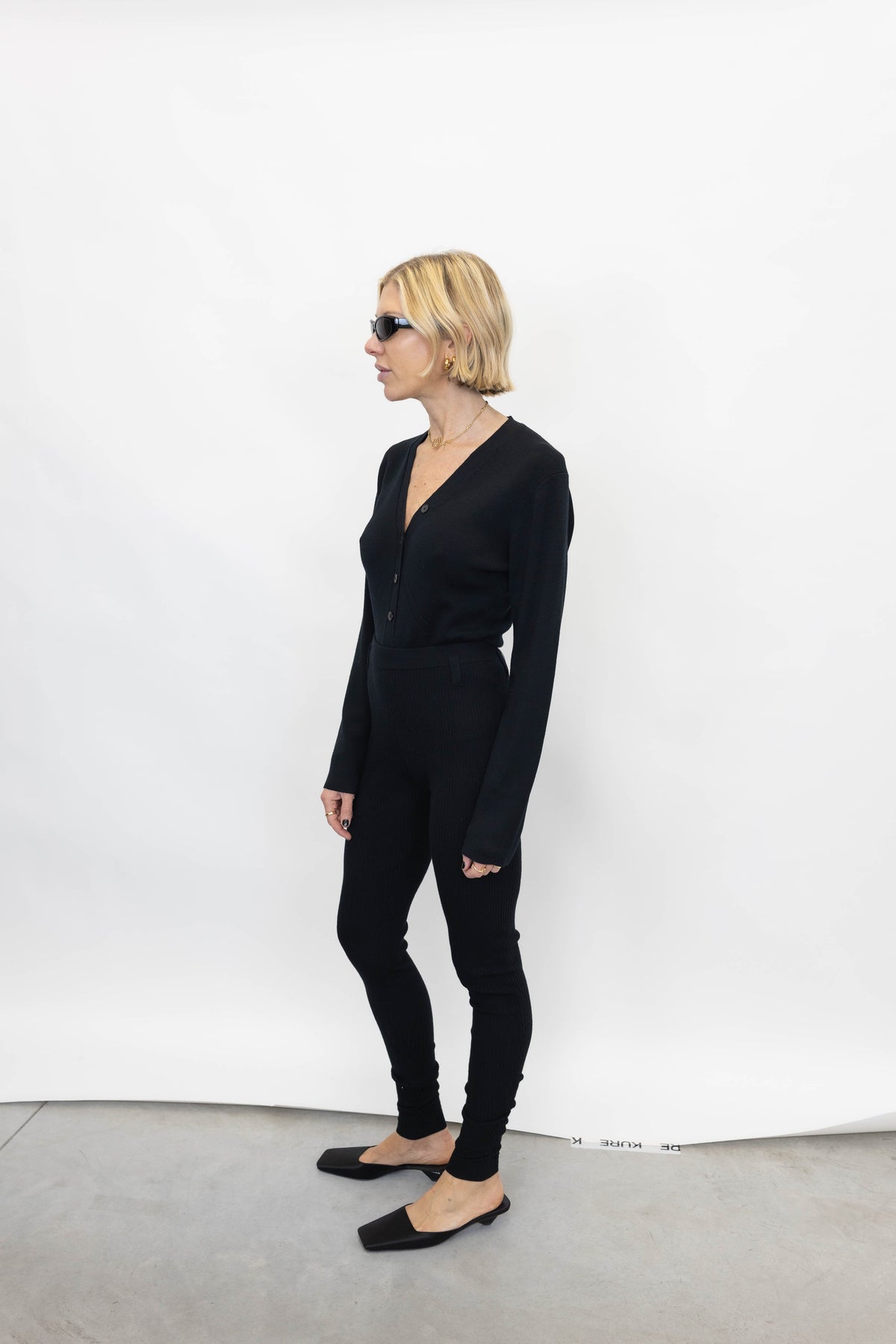 CARLOS LEGGING IN BLACK LEGGING HERSKIND 