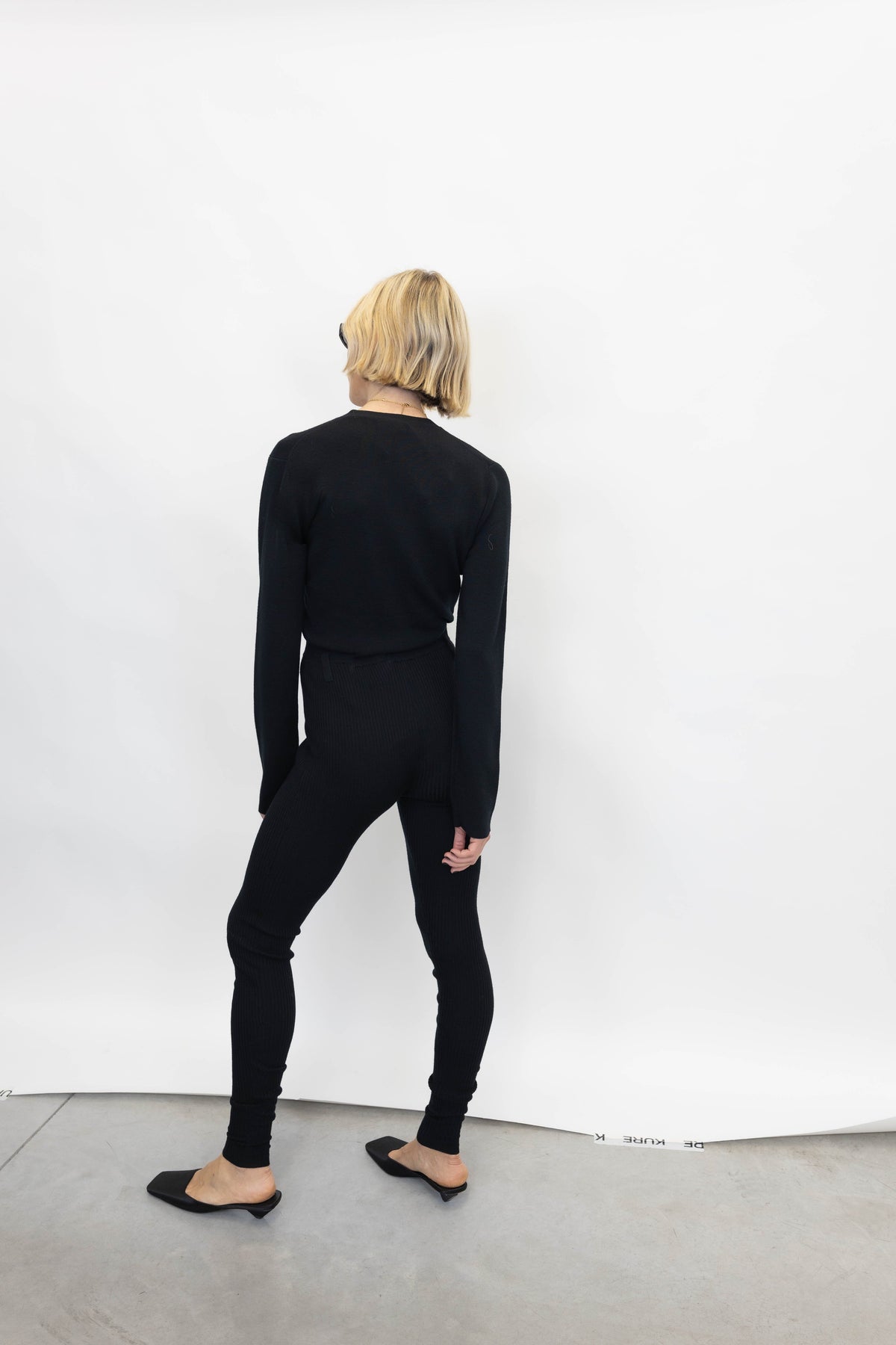 CARLOS LEGGING IN BLACK LEGGING HERSKIND 