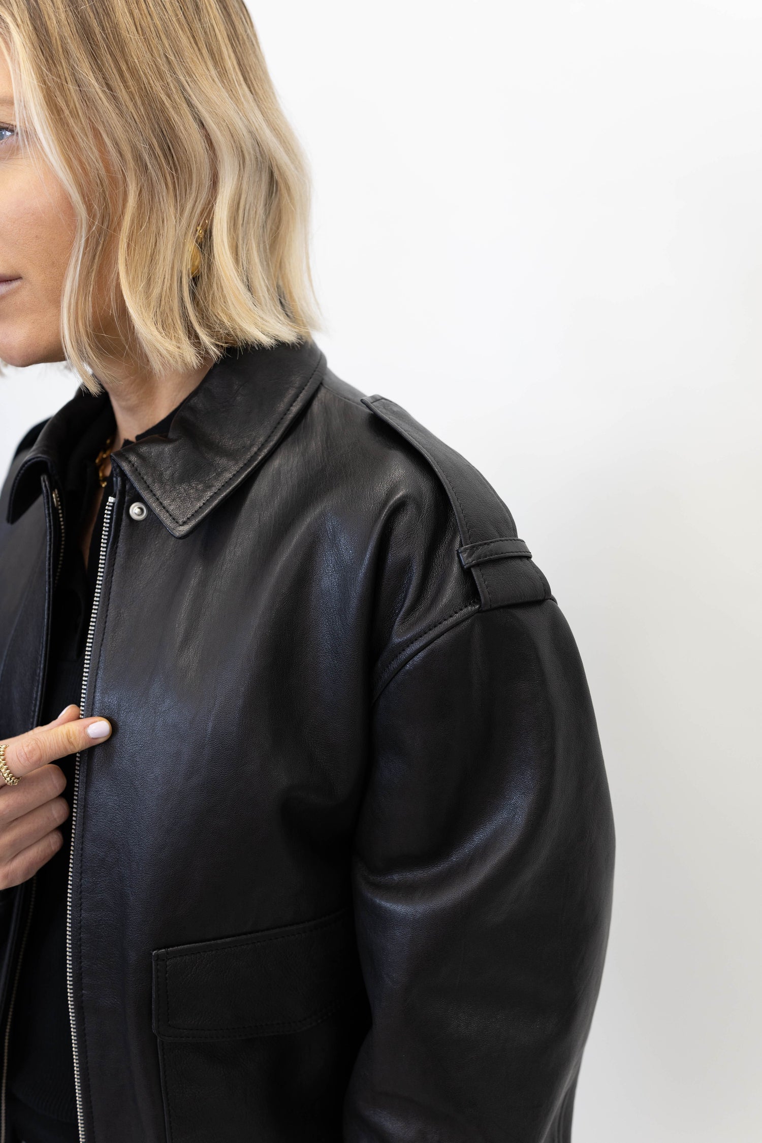 ASTRA VEGETAL BOMBER BLACK BOMBER ARMA 