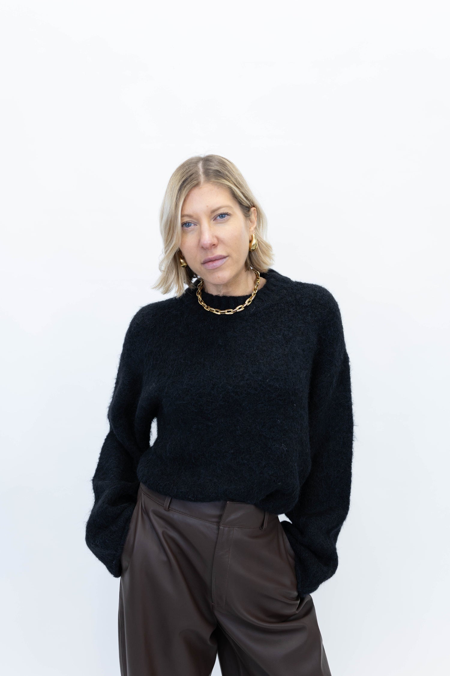 CULT KNIT O-NECK KNIT OVAL SQUARE 