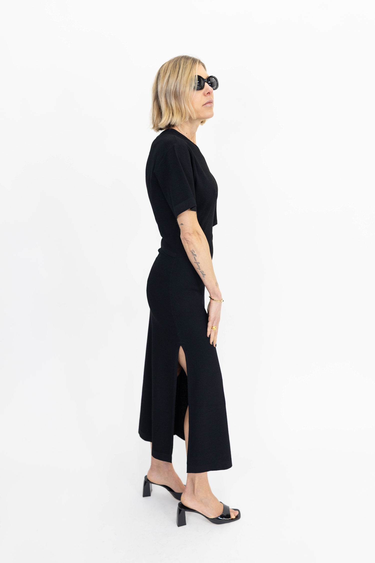 MADISON CUT DRESS IN BLACK DRESS THE GARMENT 