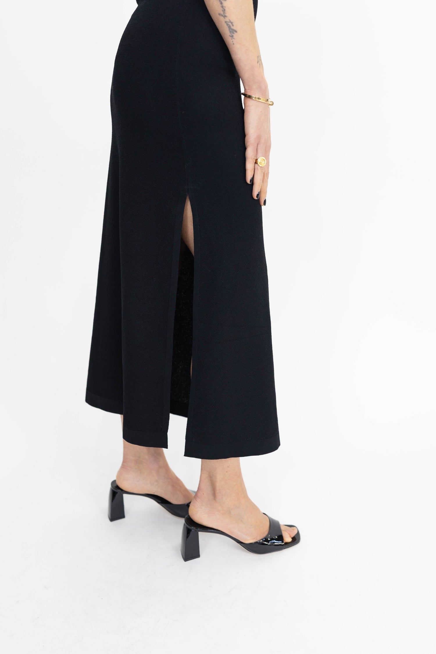 MADISON CUT DRESS IN BLACK DRESS THE GARMENT 