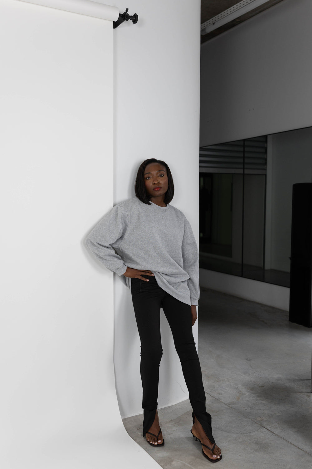 JACKIE OVERSIZED SWEATSHIRT SWEAT-SHIRT . 