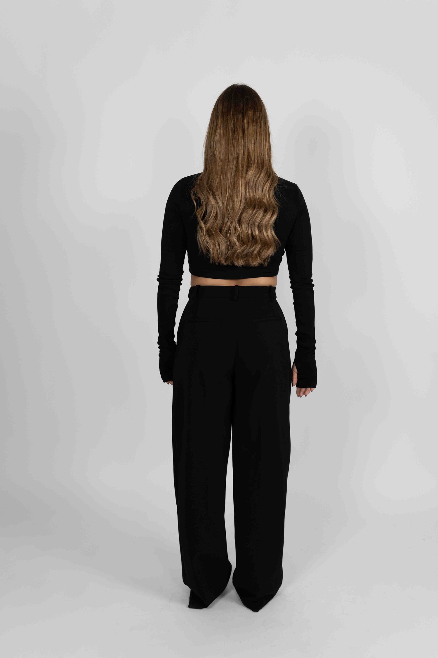 HAYLEE RIBBED CROP TOP TOP KURE 