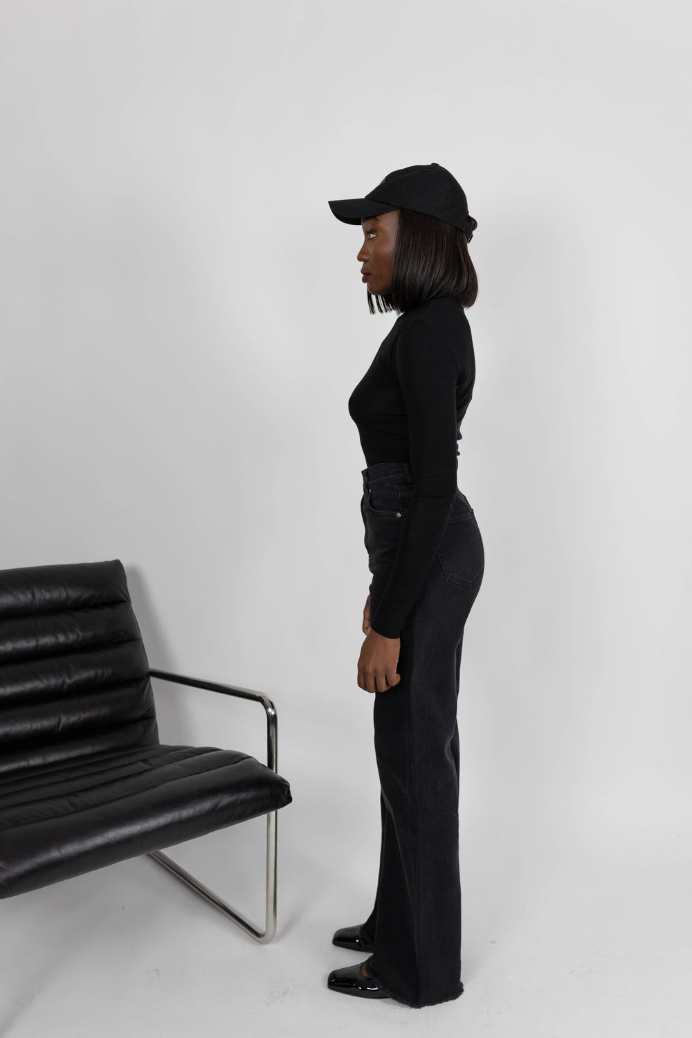 JAINE LOOSE STRAIGHT JEANS IN FADED BLACK JEANS KURE 