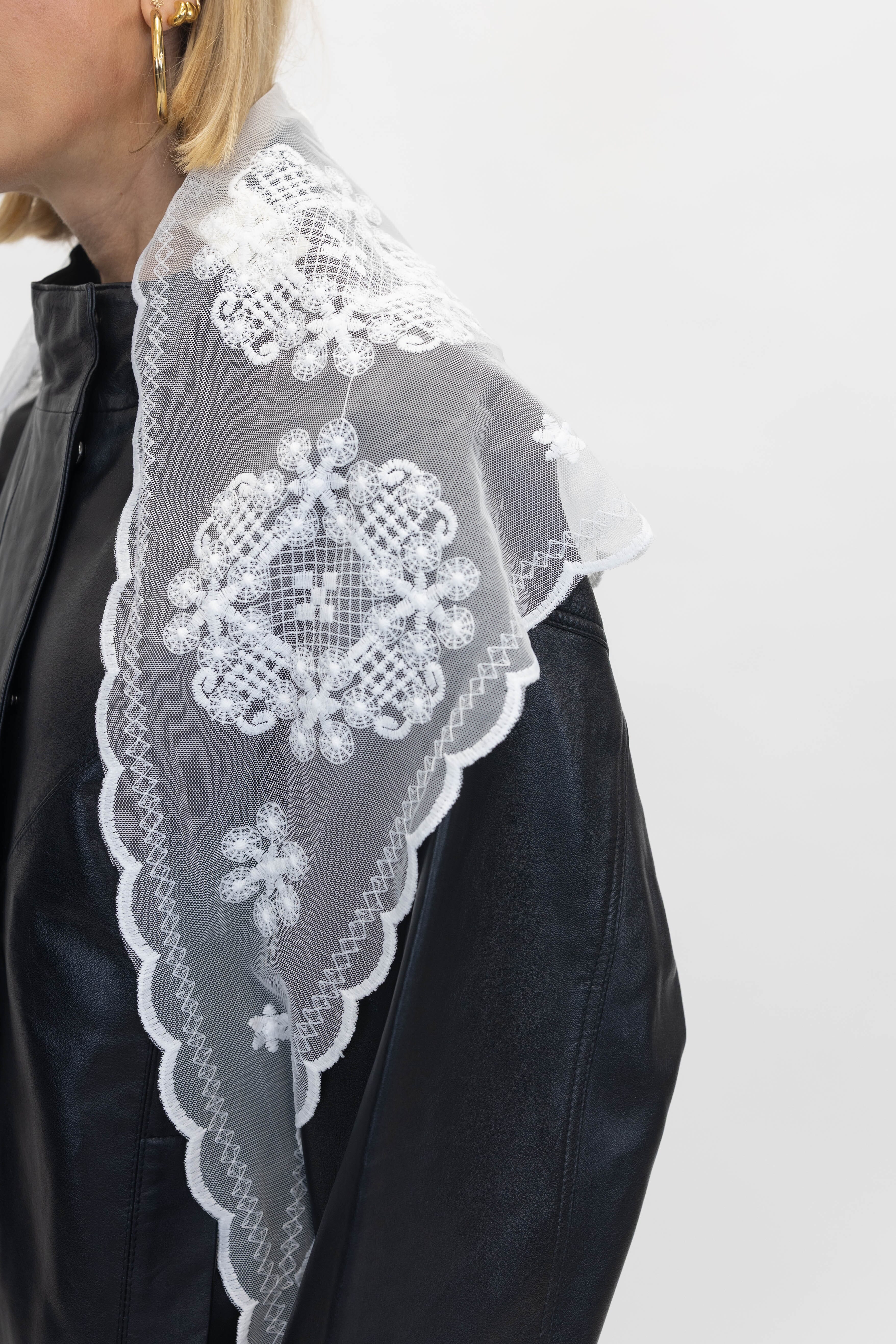 THE GARMENT GRACIE SHAWL IN CREAM ACCESSORIES THE GARMENT 