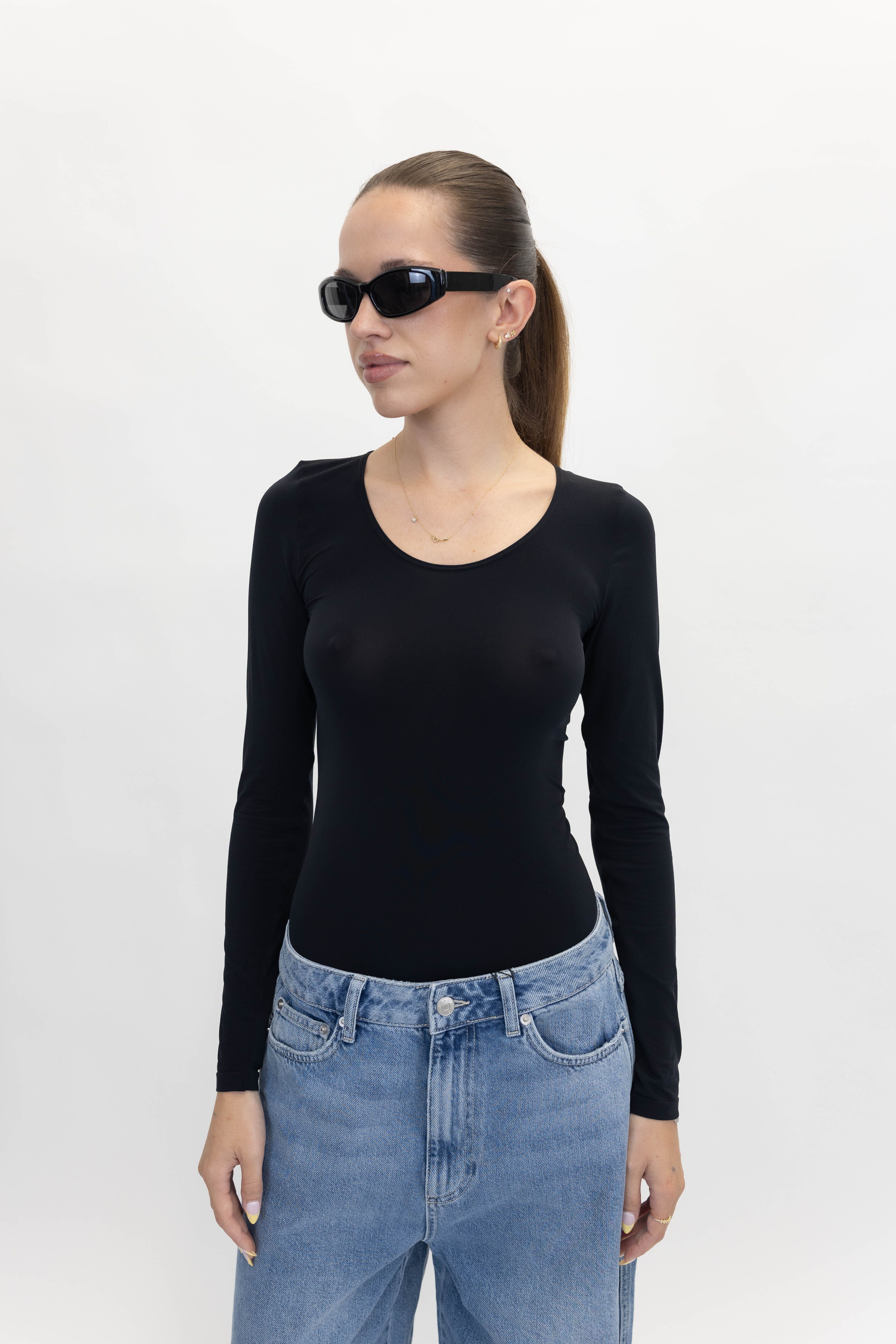 BUENOS AIRES STRING BODY BLACK BODY WOLFORD 