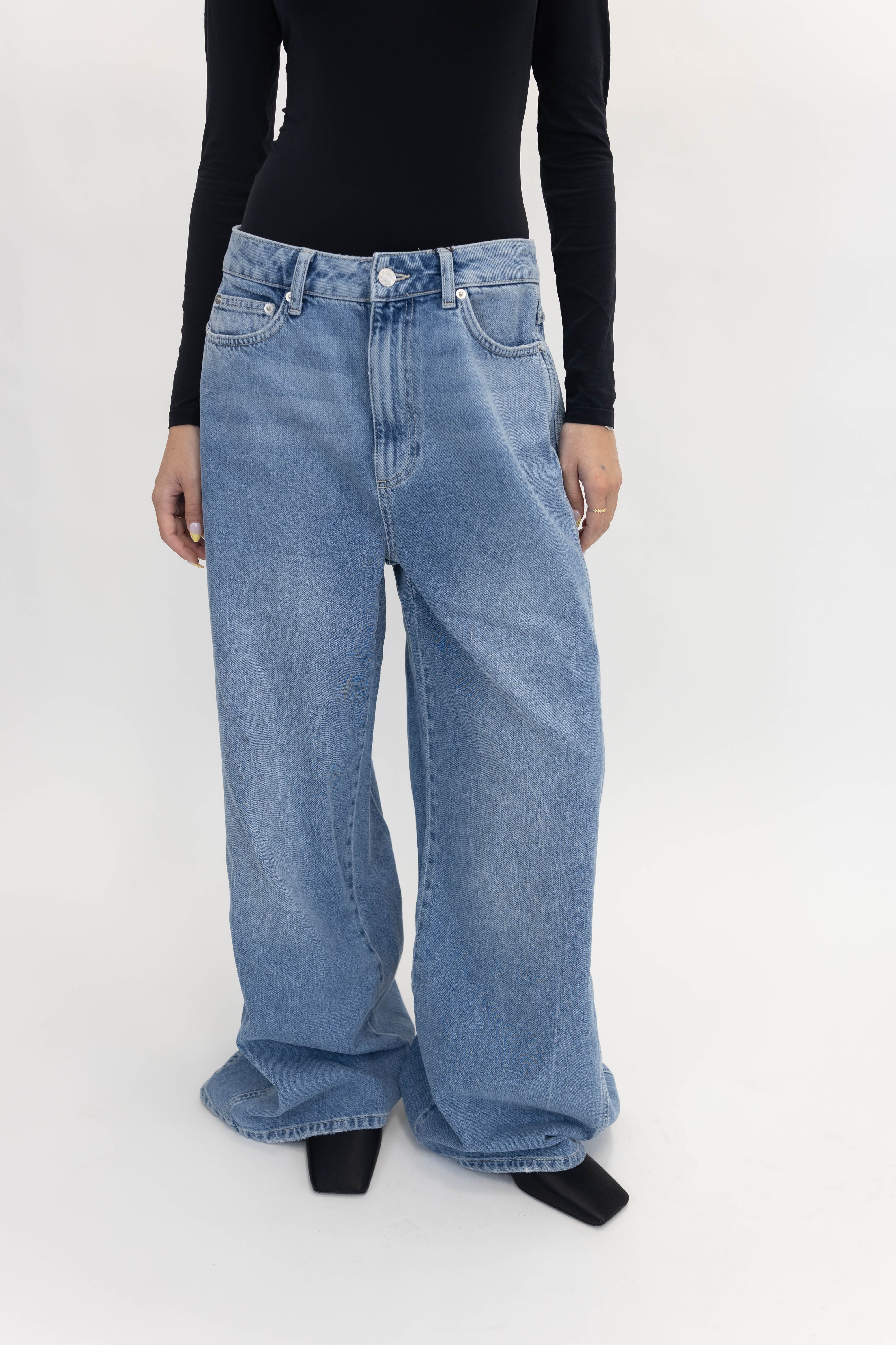 KATJA JEANS IN INDIGO JEANS HERSKIND 