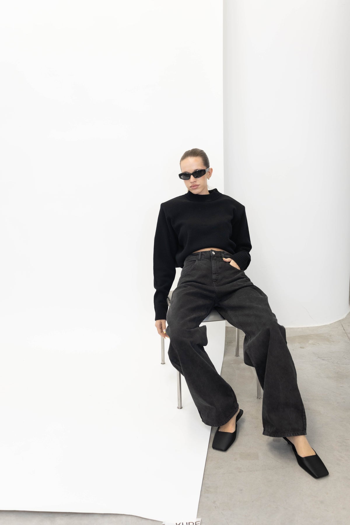 POPPY WIDE LEG JEANS IN BLACK JEANS ICON DENIM 