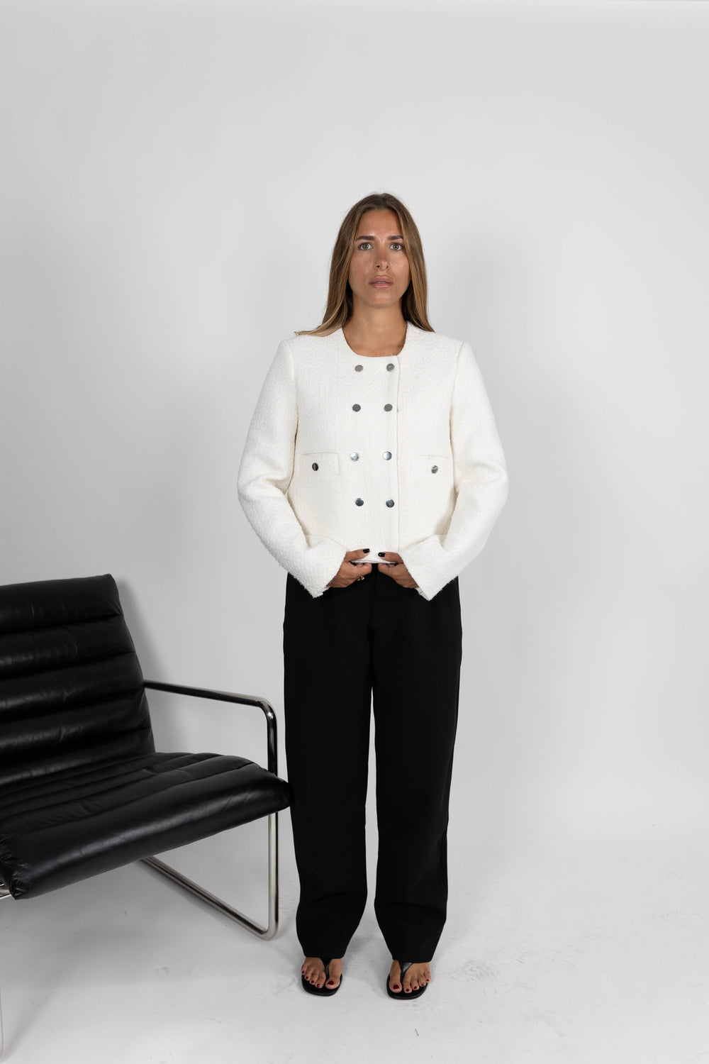 JUDE JACKET IN IVORY JACKET . 