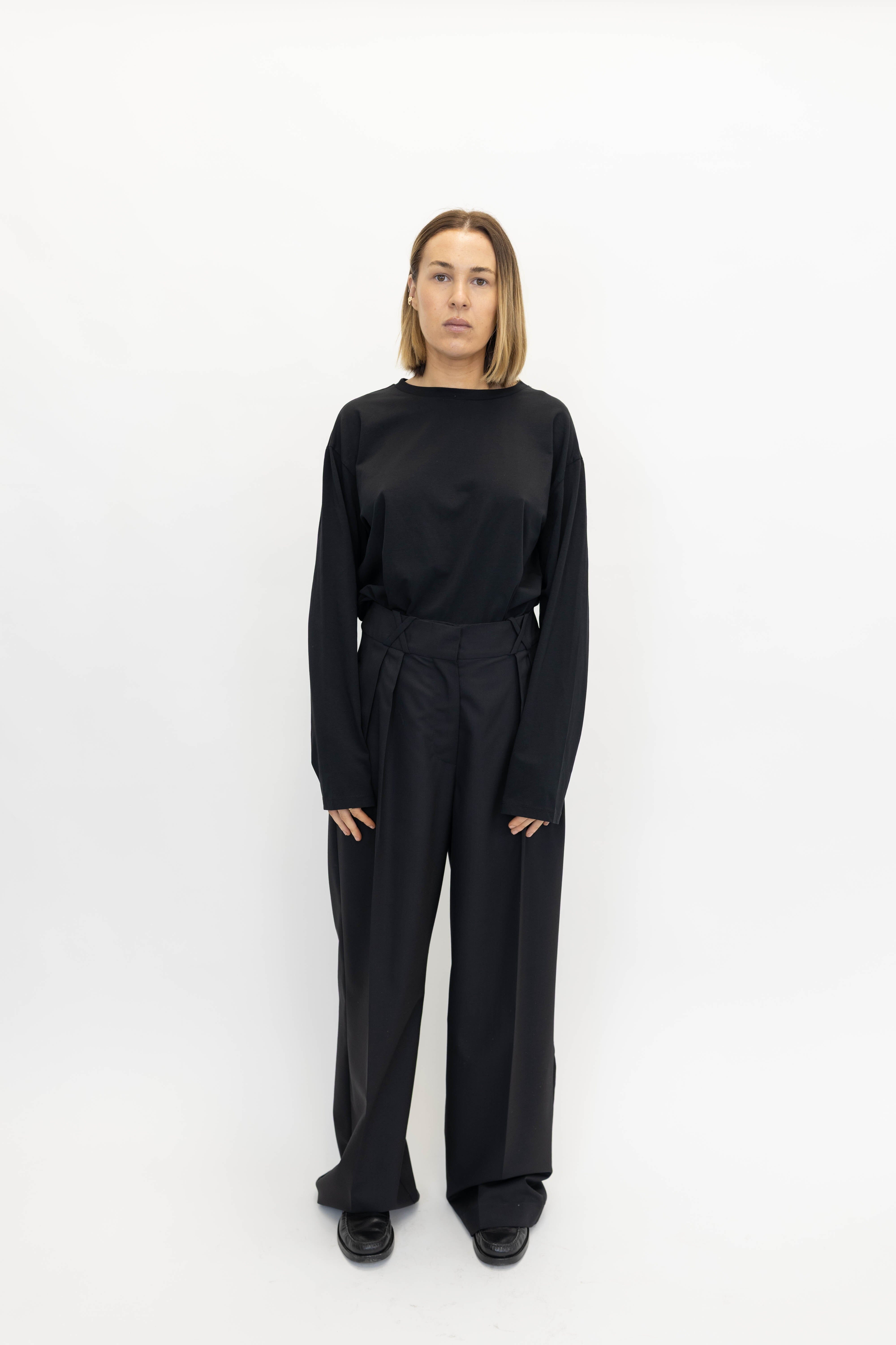 TIMA LS TEE IN BLACK T-SHIRT GESTUZ 