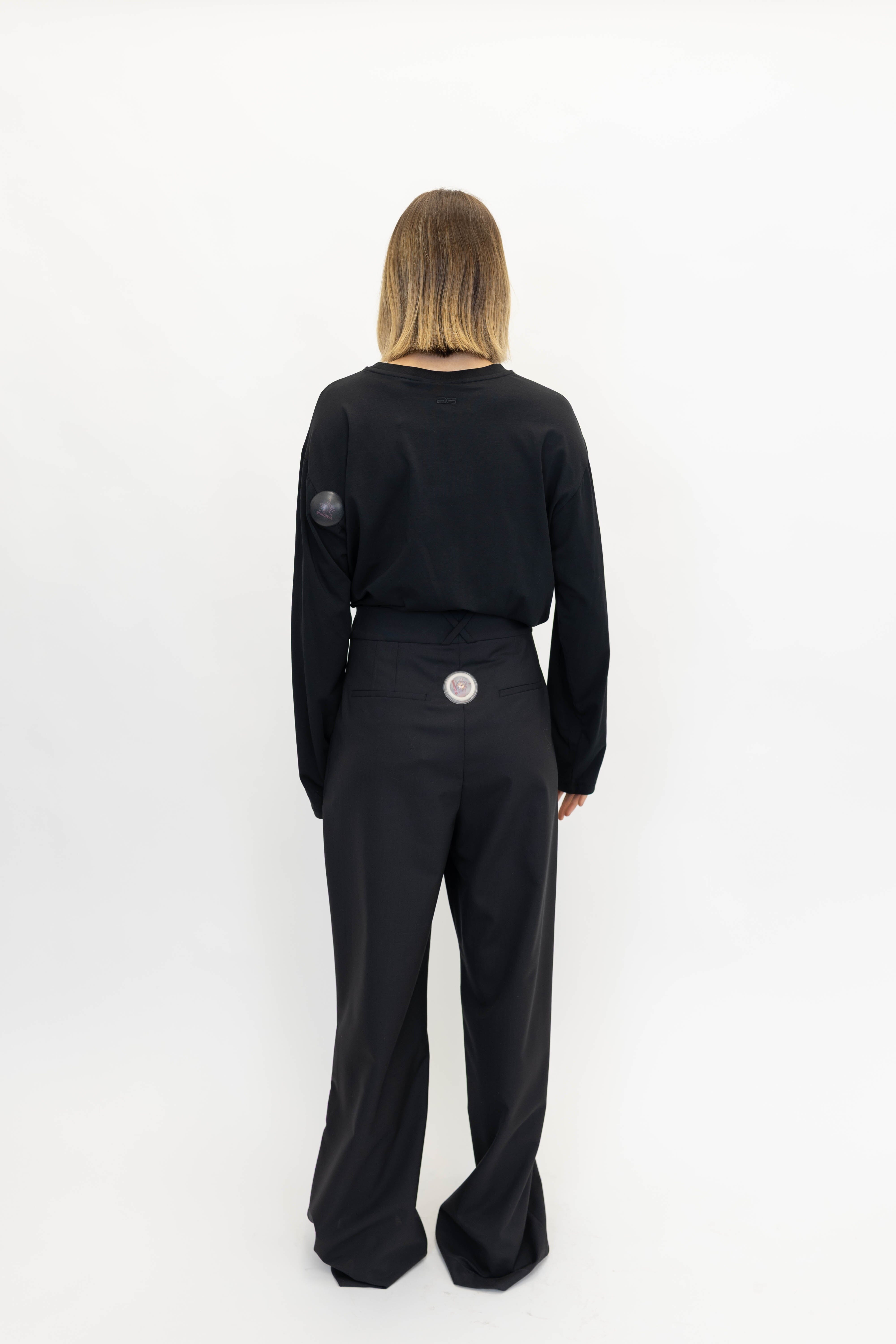 TIMA LS TEE IN BLACK T-SHIRT GESTUZ 