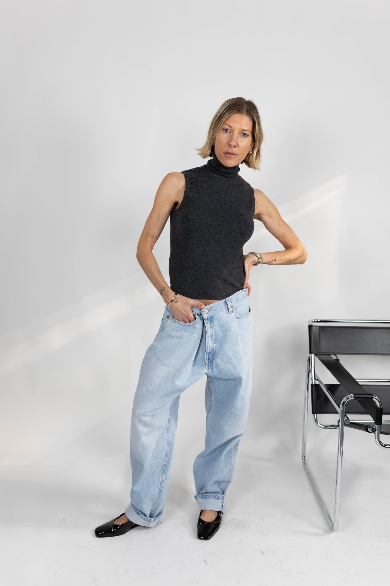 KAYLA SLEEVELESS KNIT IN CHARCOAL TOP KURE 