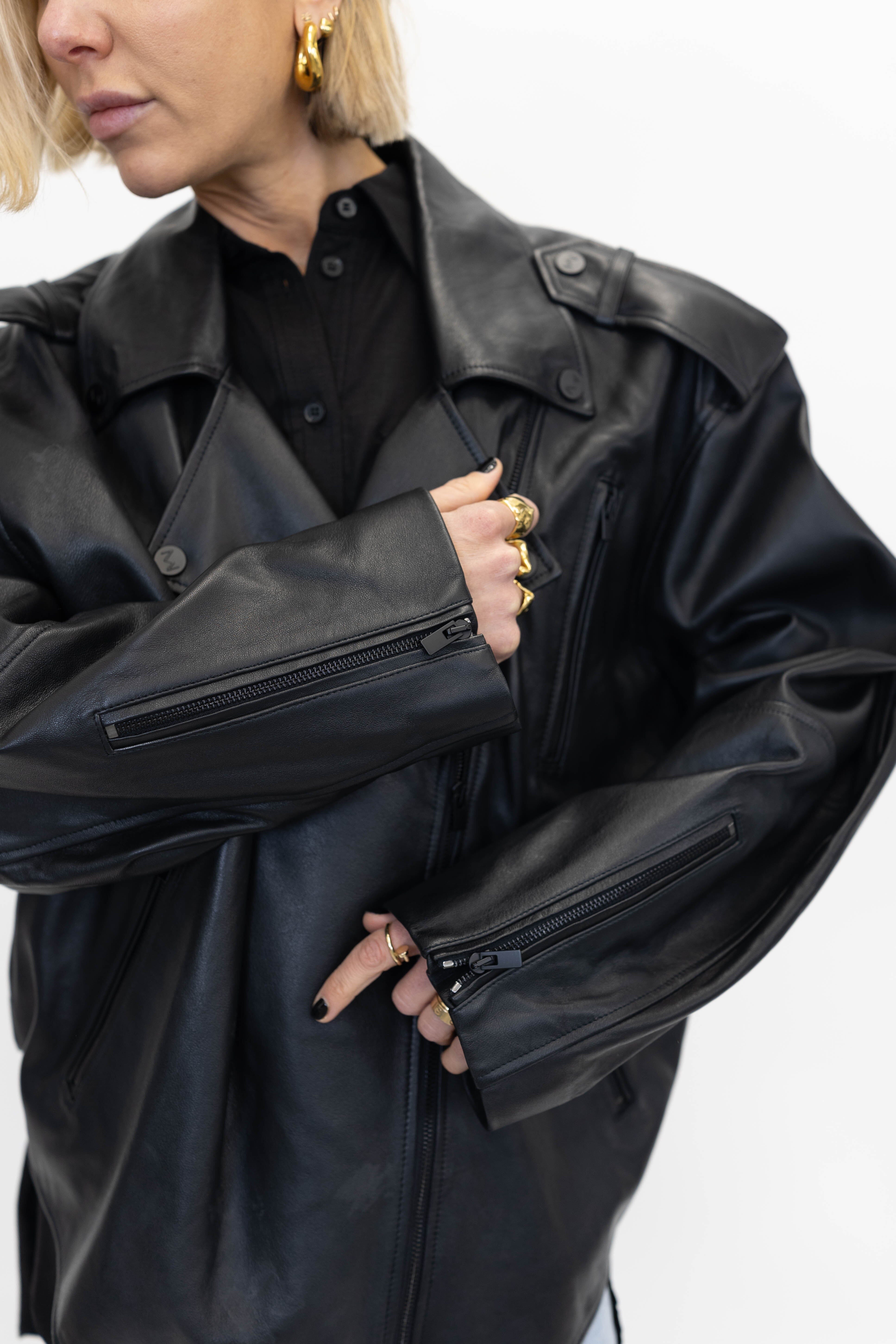 BEZONS LEATHER JACKET IN BLACK JACKET THE MANNEI 