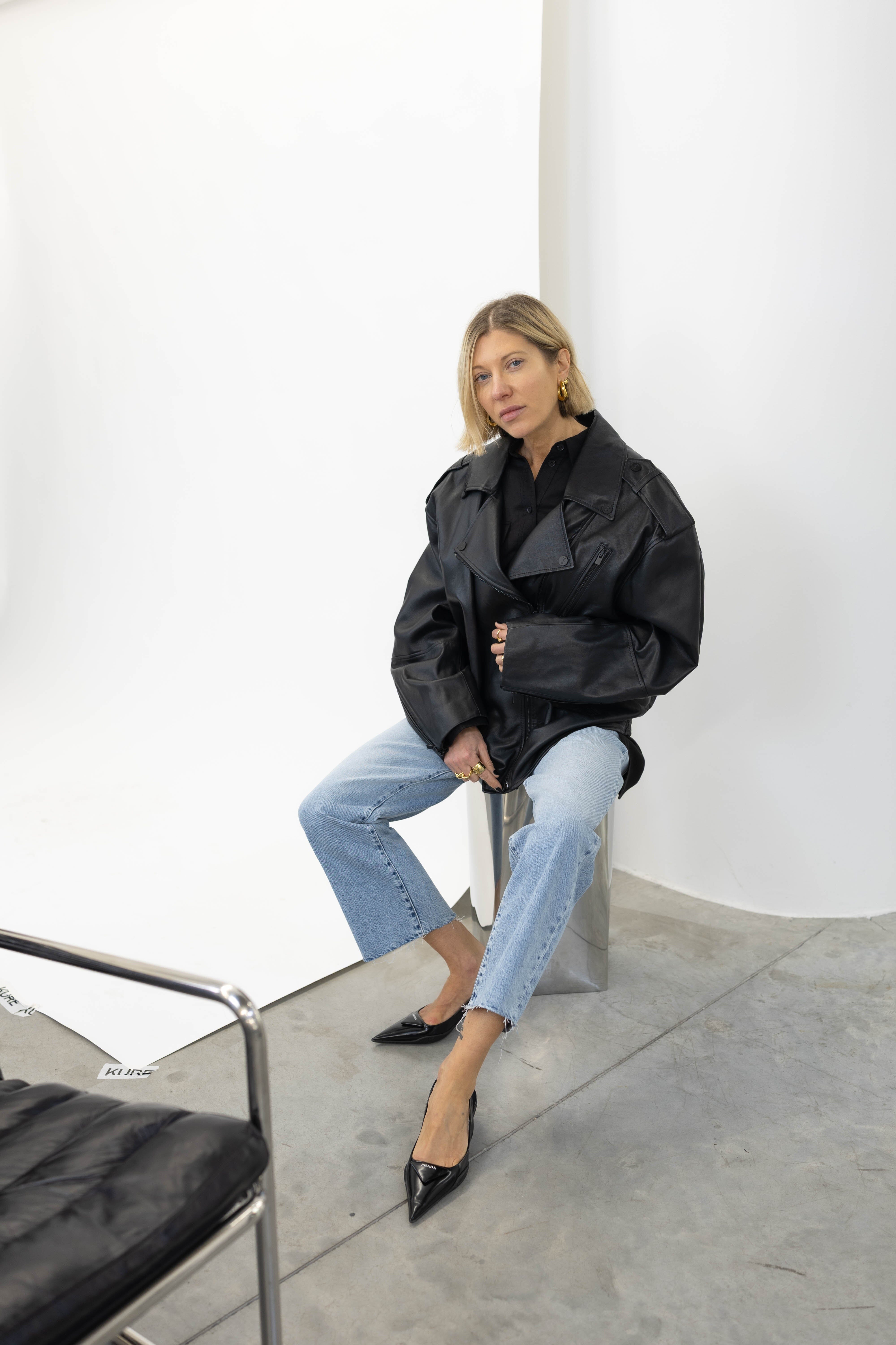 BEZONS LEATHER JACKET IN BLACK JACKET THE MANNEI 