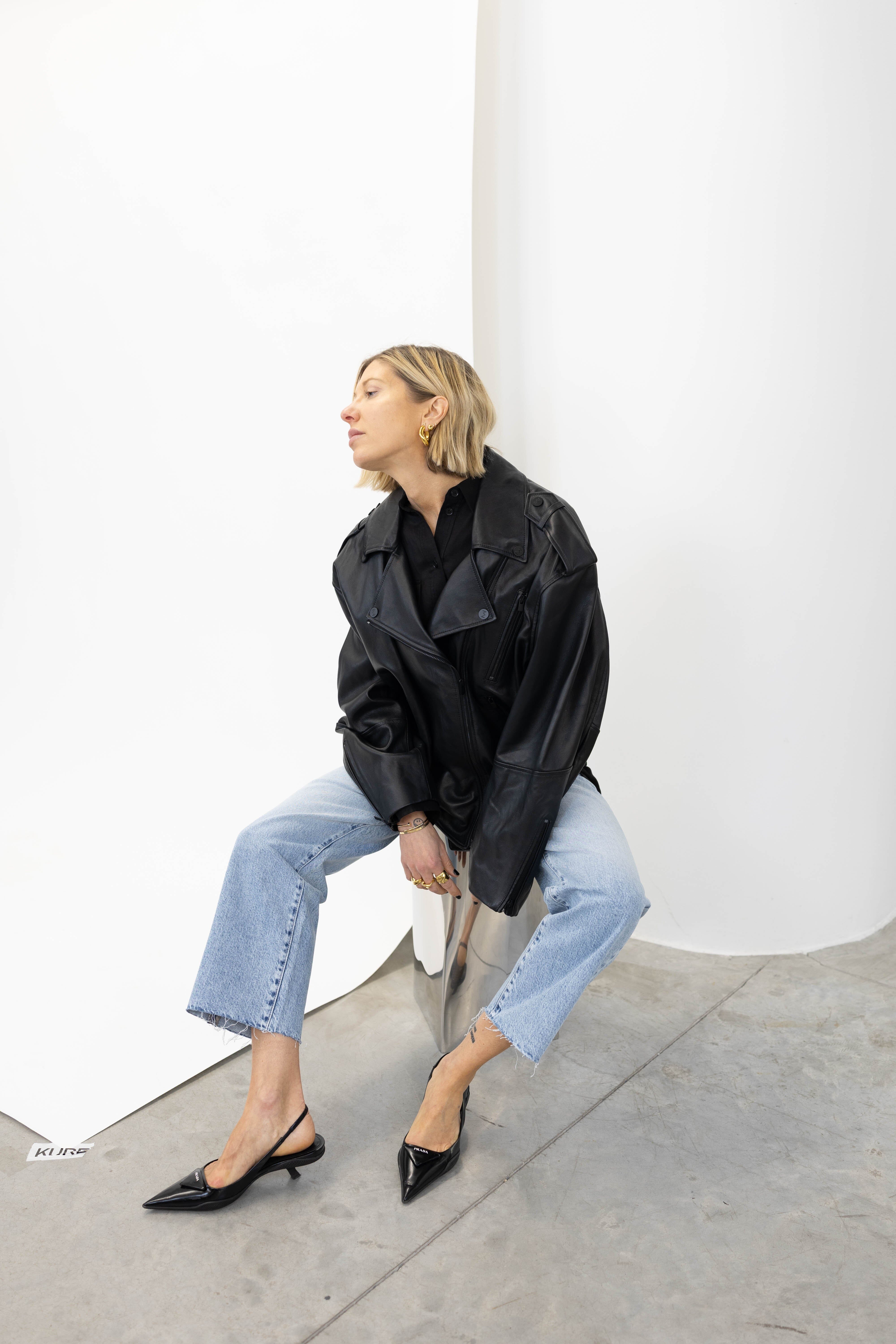 BEZONS LEATHER JACKET IN BLACK JACKET THE MANNEI 