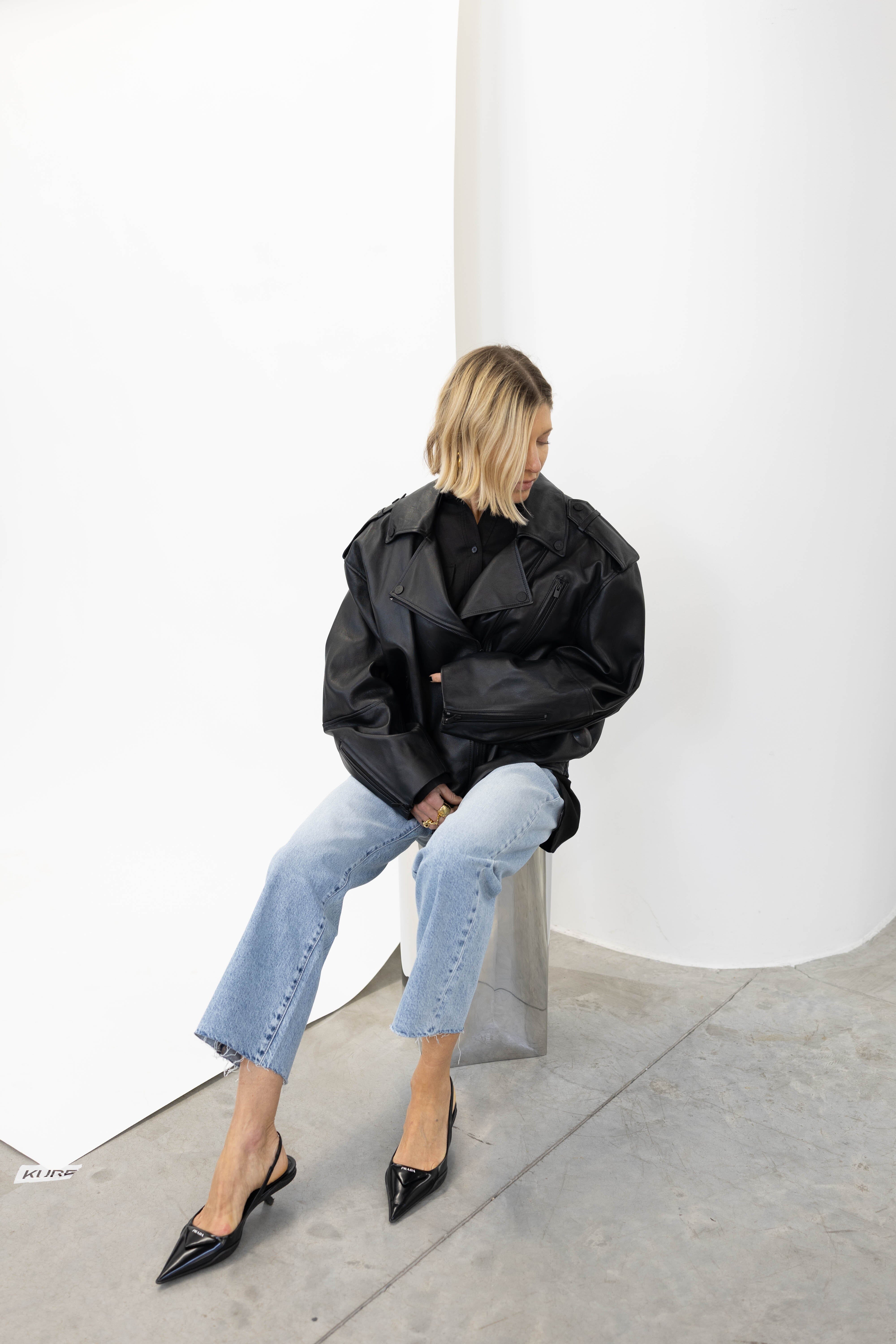 BEZONS LEATHER JACKET IN BLACK JACKET THE MANNEI 