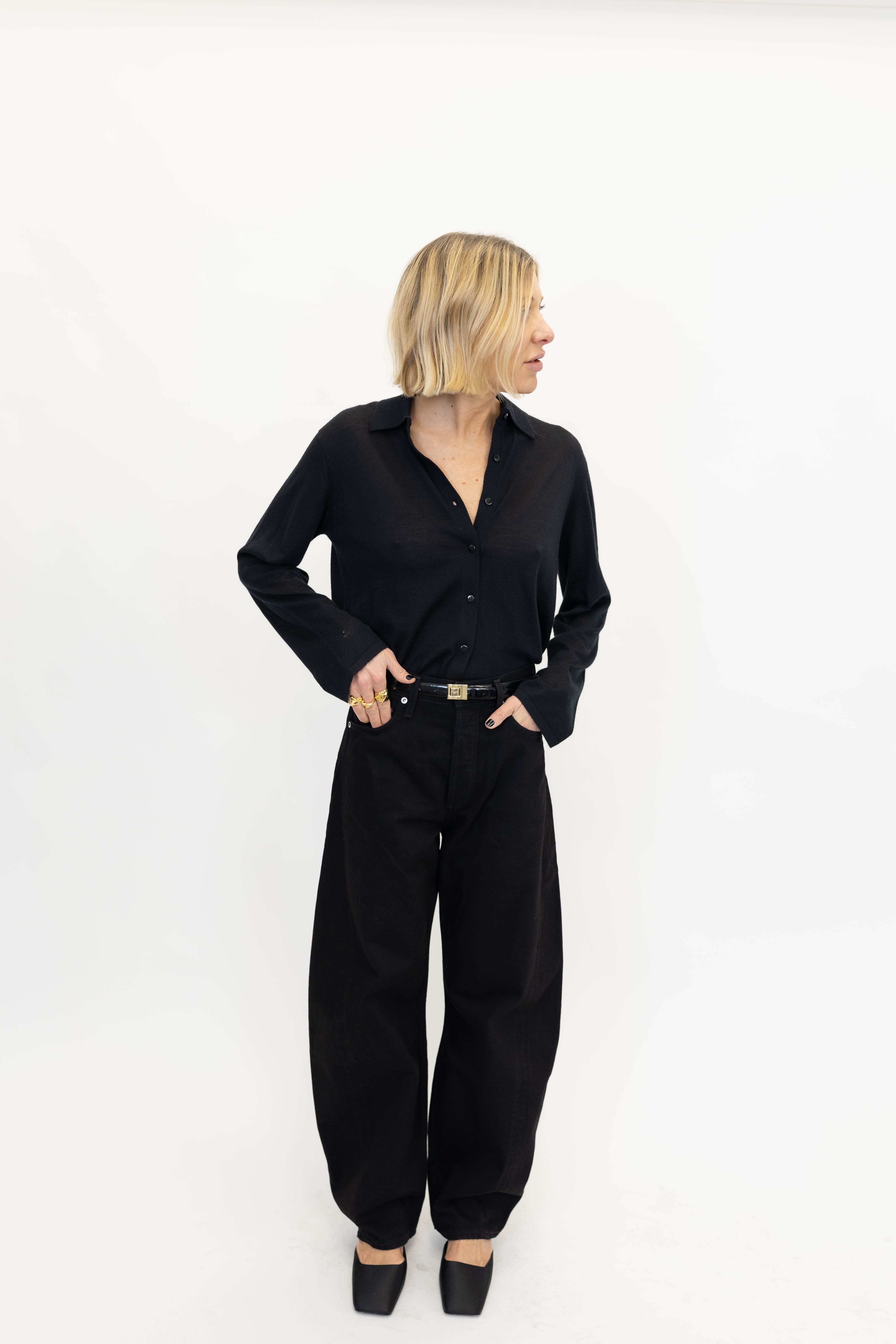 FEATHERLIGHT SHIRT IN BLACK SHIRT SOFT GOAT 