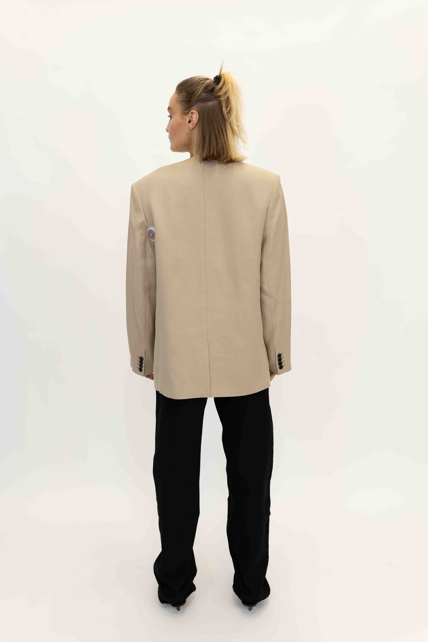 MARON BLAZER IN FAWN BLAZER ANINE BING 