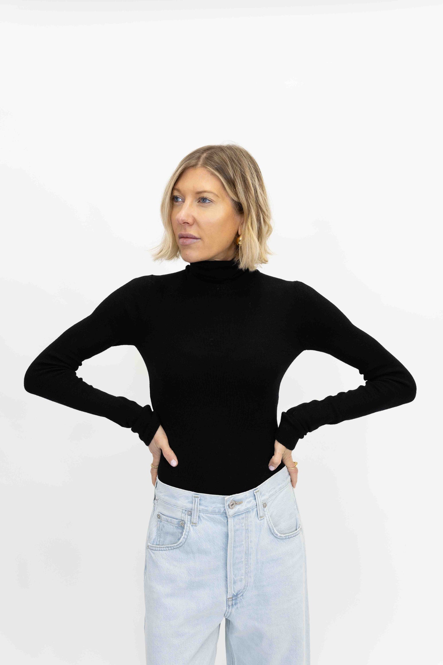 CARA SWEATER BODY IN BLACK SWEATER HAIKURE 