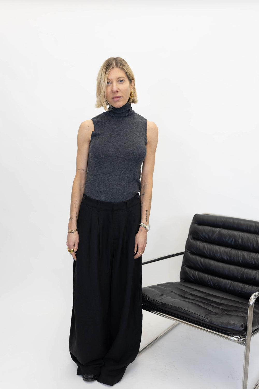 KAYLA SLEEVELESS KNIT IN CHARCOAL TOP KURE 