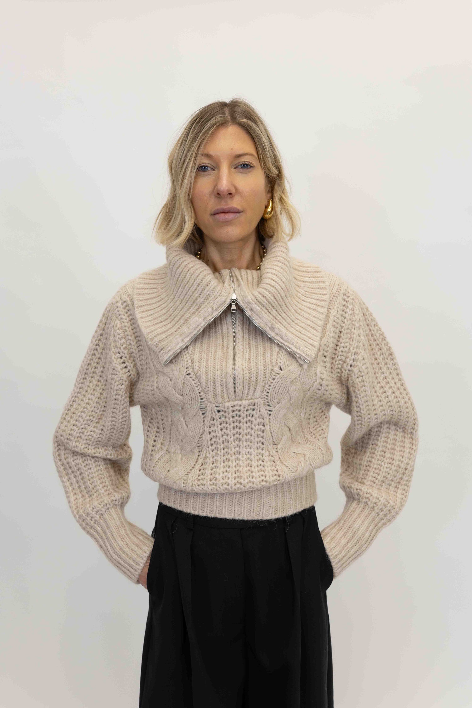SWANA PULLOVER IN BEIGE PULLOVER IRO 