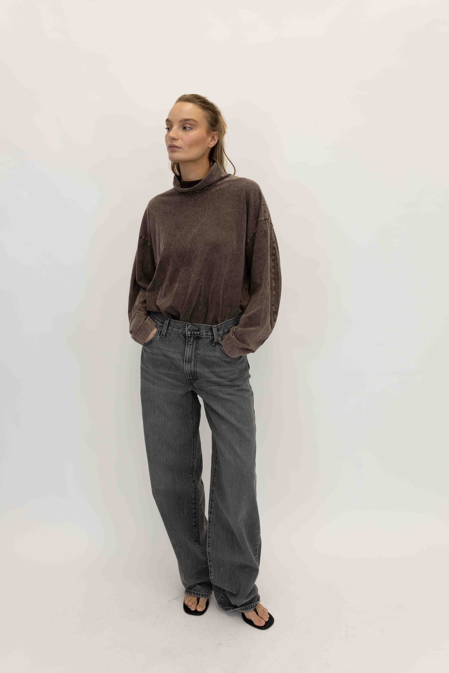 BAGGY DAD JEANS IN WHAT ONCE WAS JEANS LEVIS 