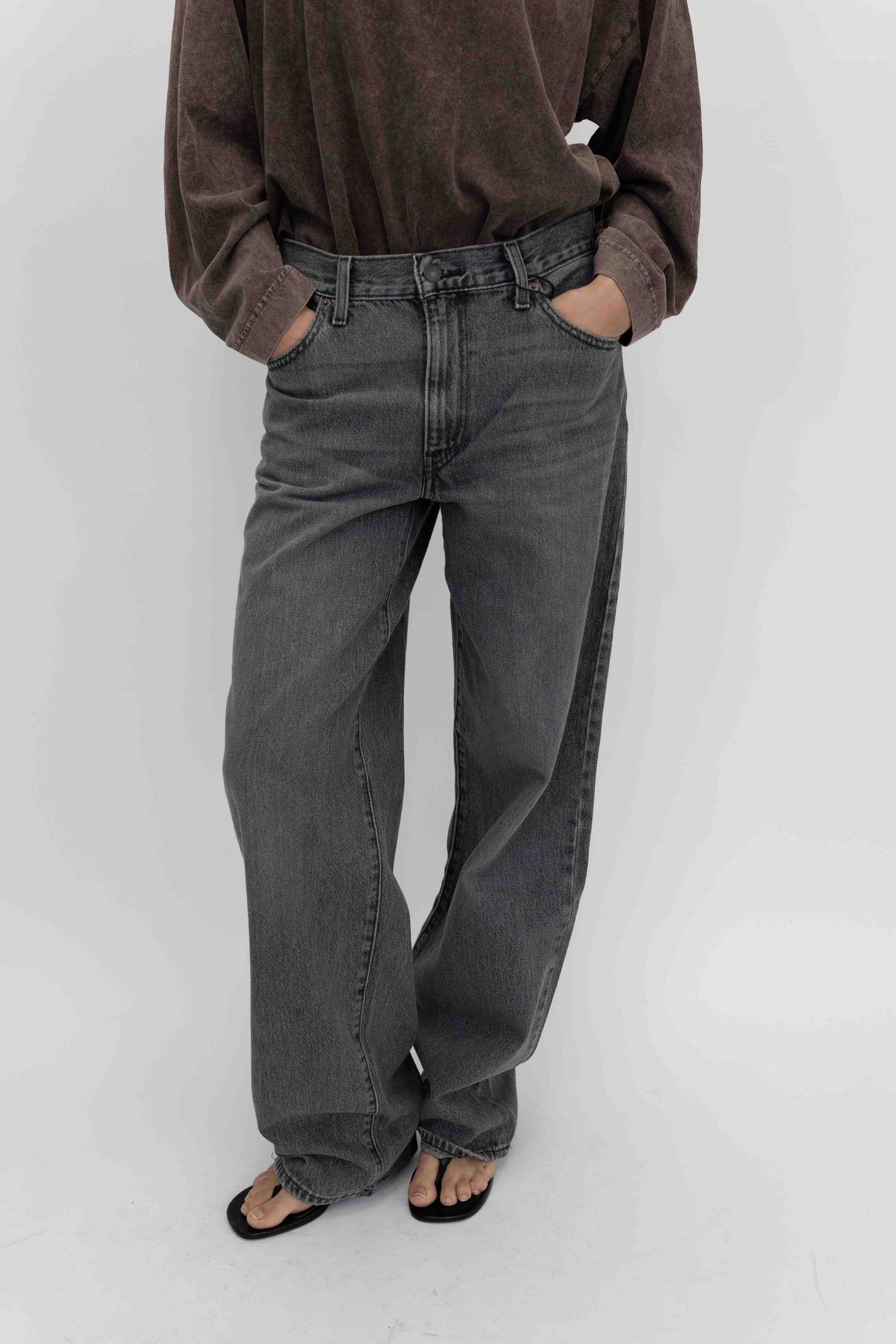 BAGGY DAD JEANS IN WHAT ONCE WAS JEANS LEVIS 