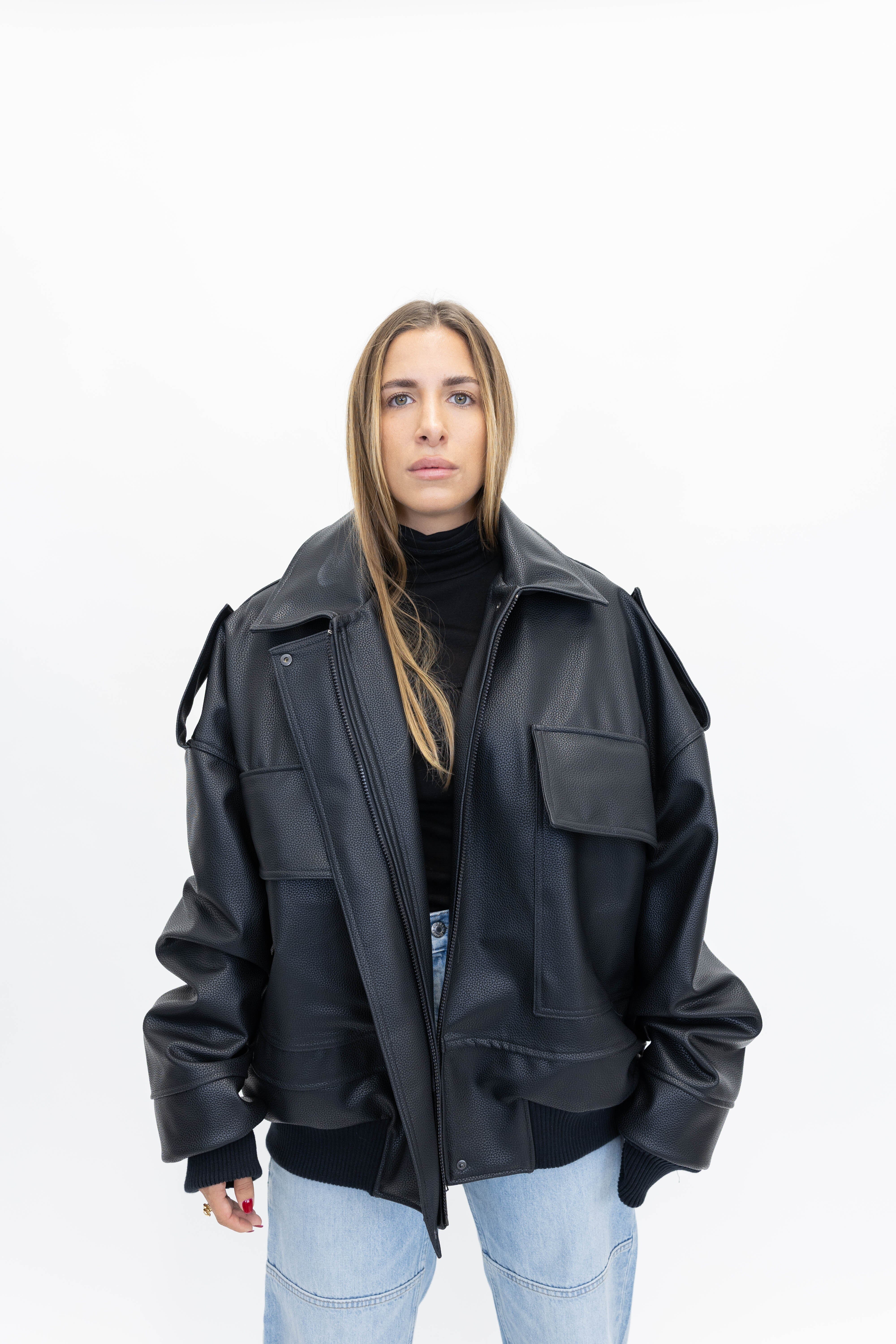 BOMBER IN DARK BROWN BOMBER STUDIO CUT 