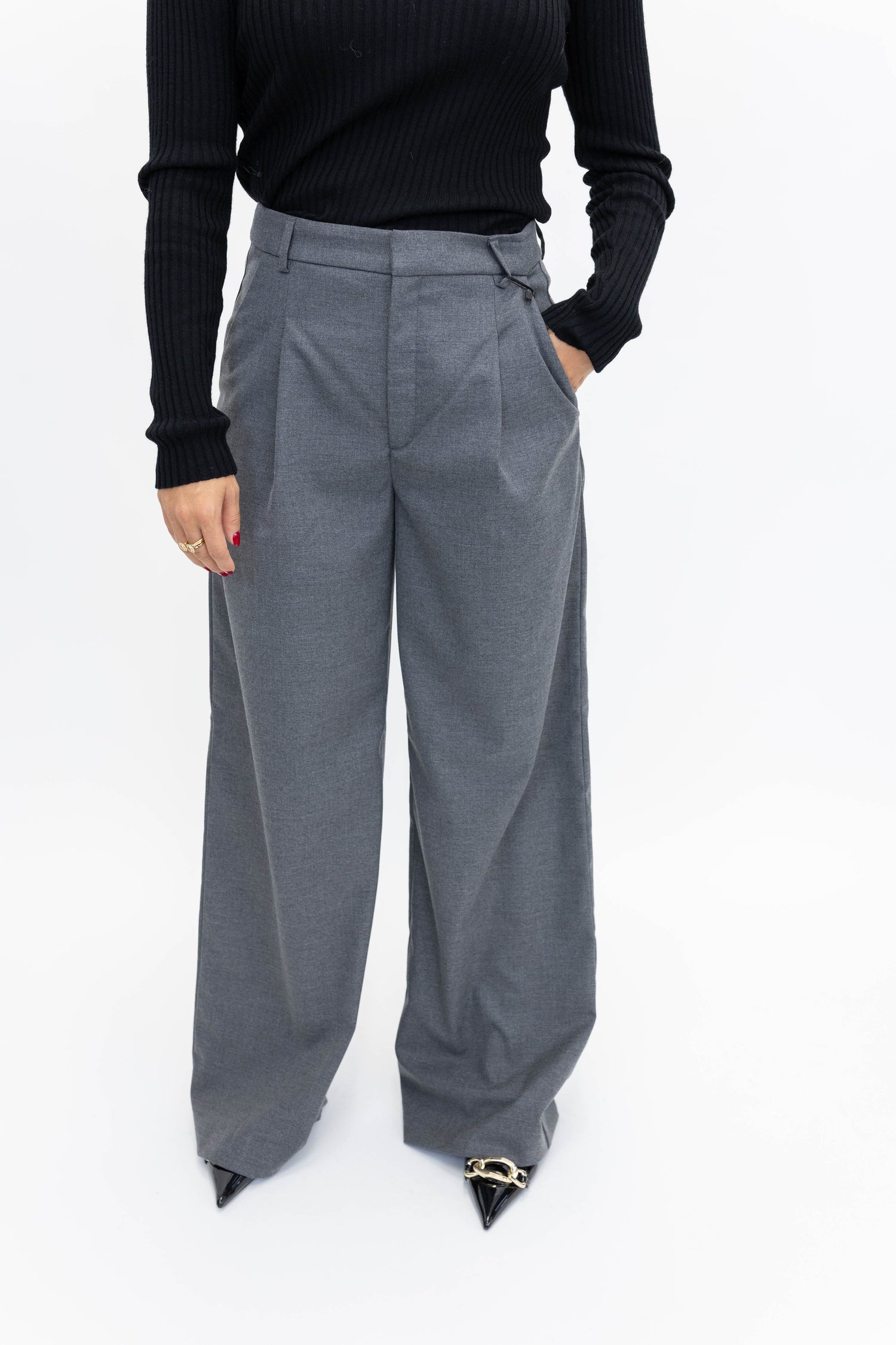 GZPAULA WIDE PANTS IN DARK GREY PANTS GESTUZ 