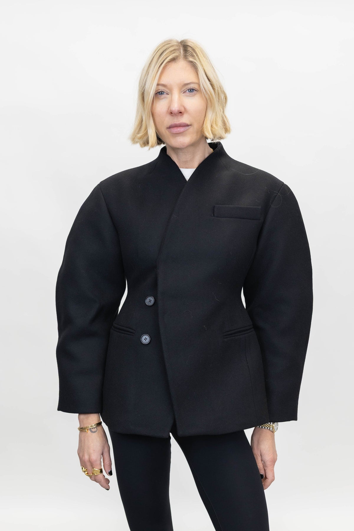 ELENA THE WAVE CURVED JACKET IN BLACK JACKET LA PISCINE 