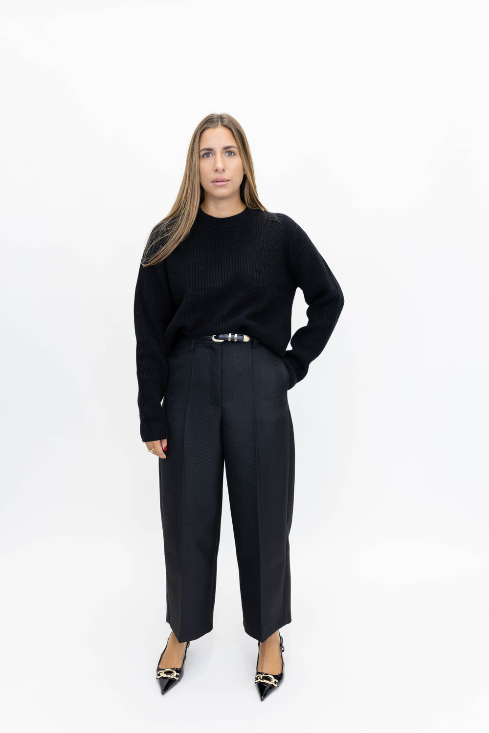 OLLY CROPPED MIDT WAIST PANTS IN BLACK PANTS HERSKIND 