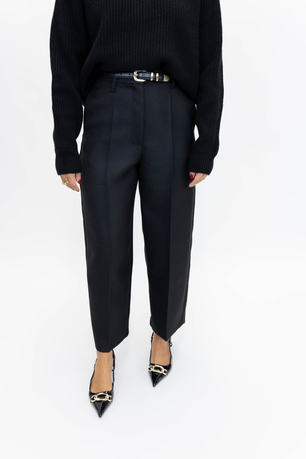 OLLY CROPPED MIDT WAIST PANTS IN BLACK PANTS HERSKIND 