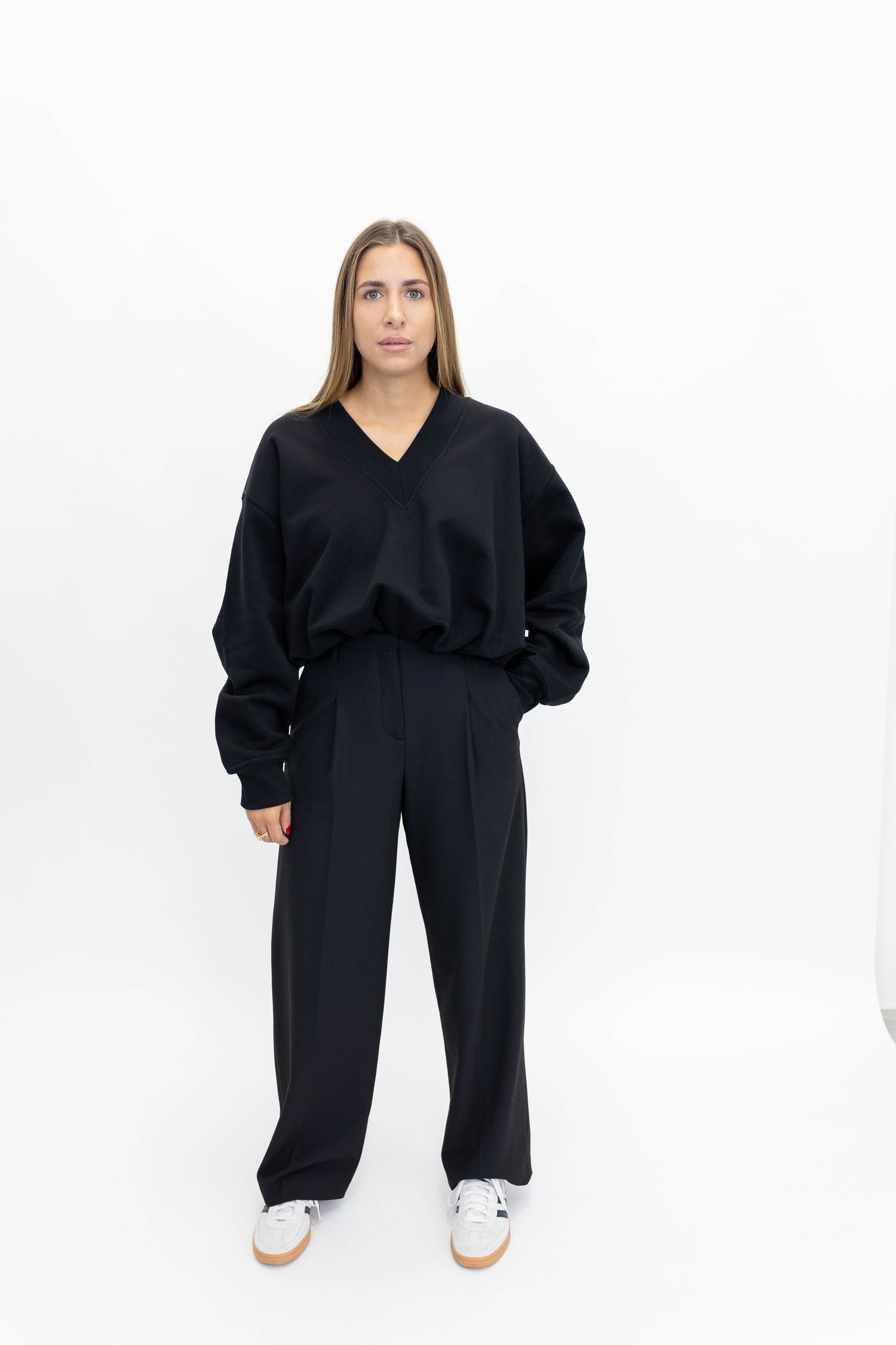 MAXMARA-COLLEG SWEATSHIRT VNECK-BLACK SWEATSHIRT MAXMARA 