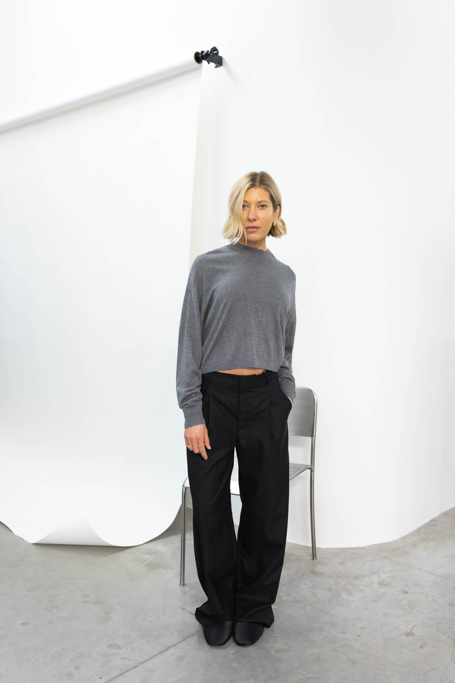 LYA PULLOVER IN DARK GREY KNIT IRO 