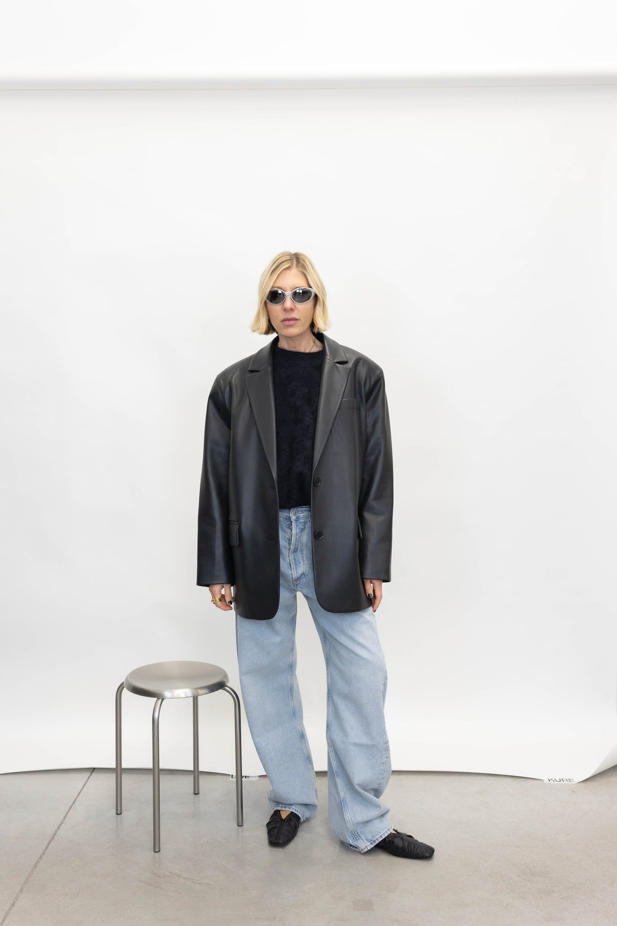 EMMIE OVERSIZED FAUX LEATHER BLAZER BLAZER STAND STUDIO 