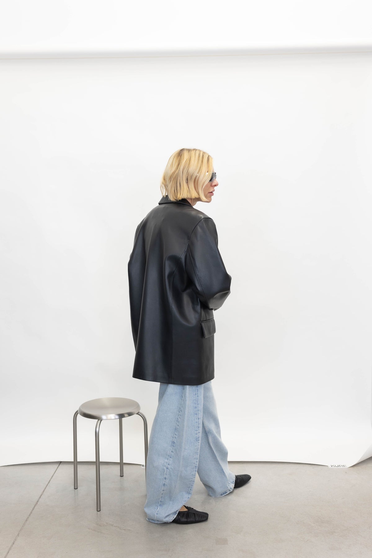EMMIE OVERSIZED FAUX LEATHER BLAZER BLAZER STAND STUDIO 