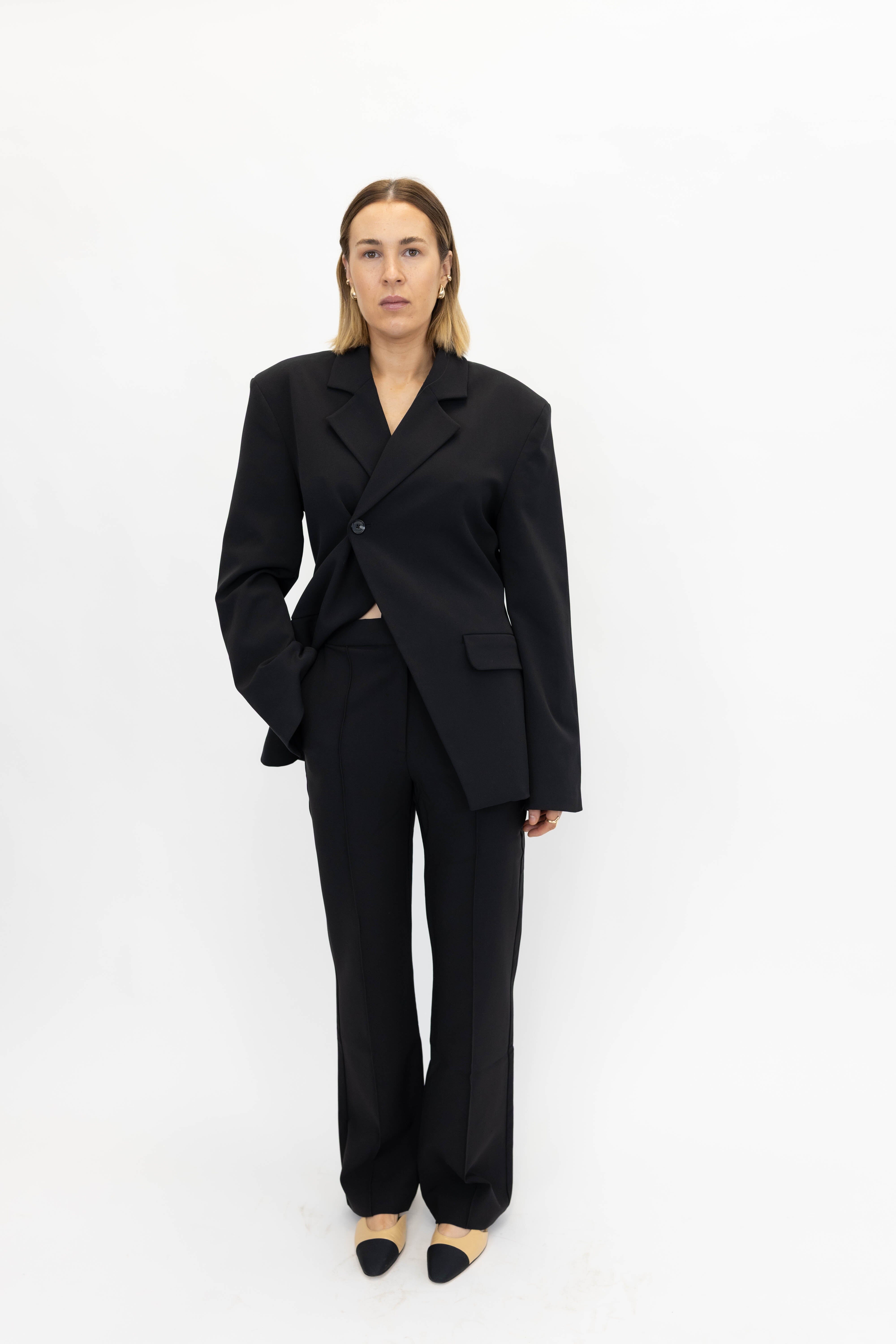 LUXURY PANTS IN BLACK PANTS OVAL SQUARE 