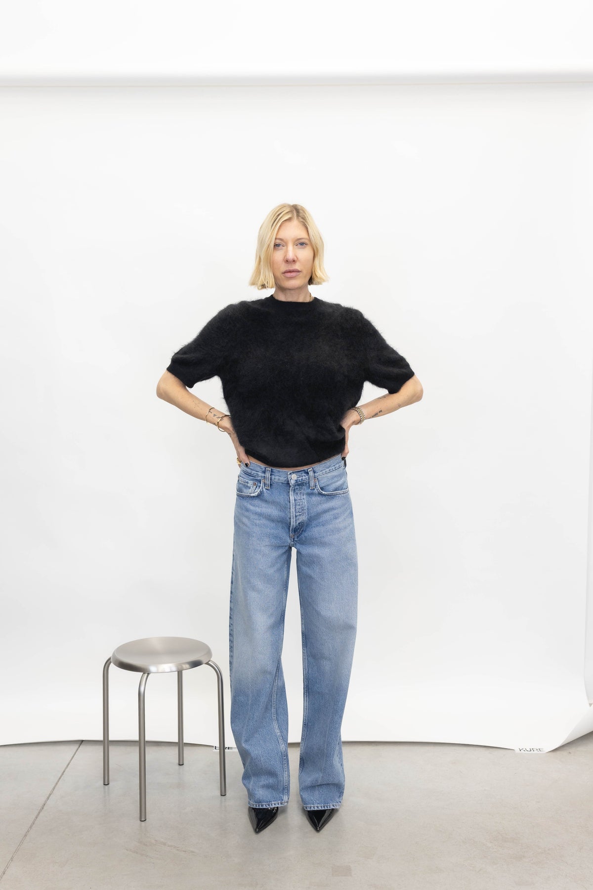 BRUSHED SHORT SLEEVE IN BLACK KNIT SOFT GOAT 