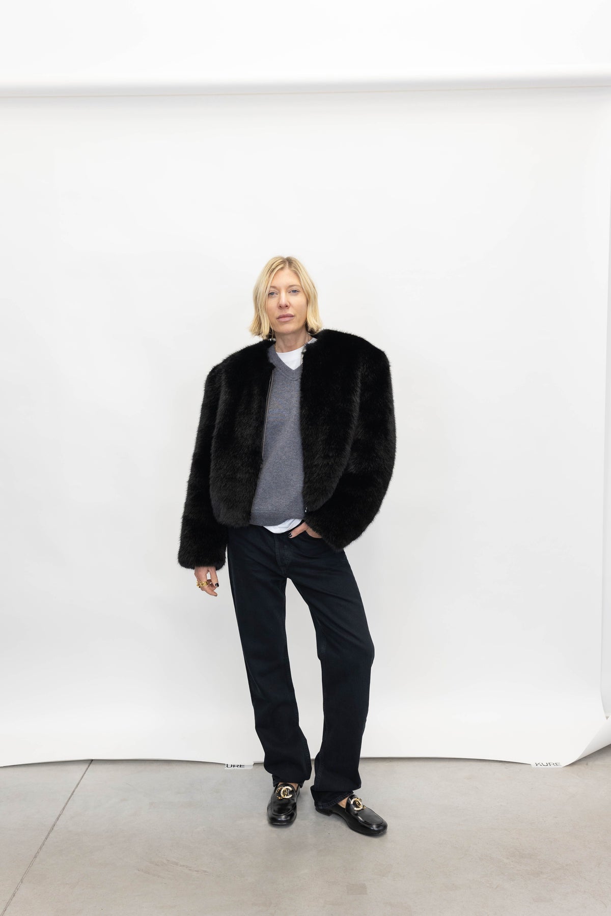 KARLY JACKET IN BLACK JACKET STAND STUDIO 