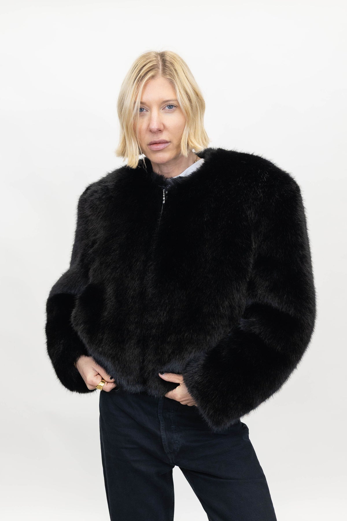 KARLY JACKET IN BLACK JACKET STAND STUDIO 